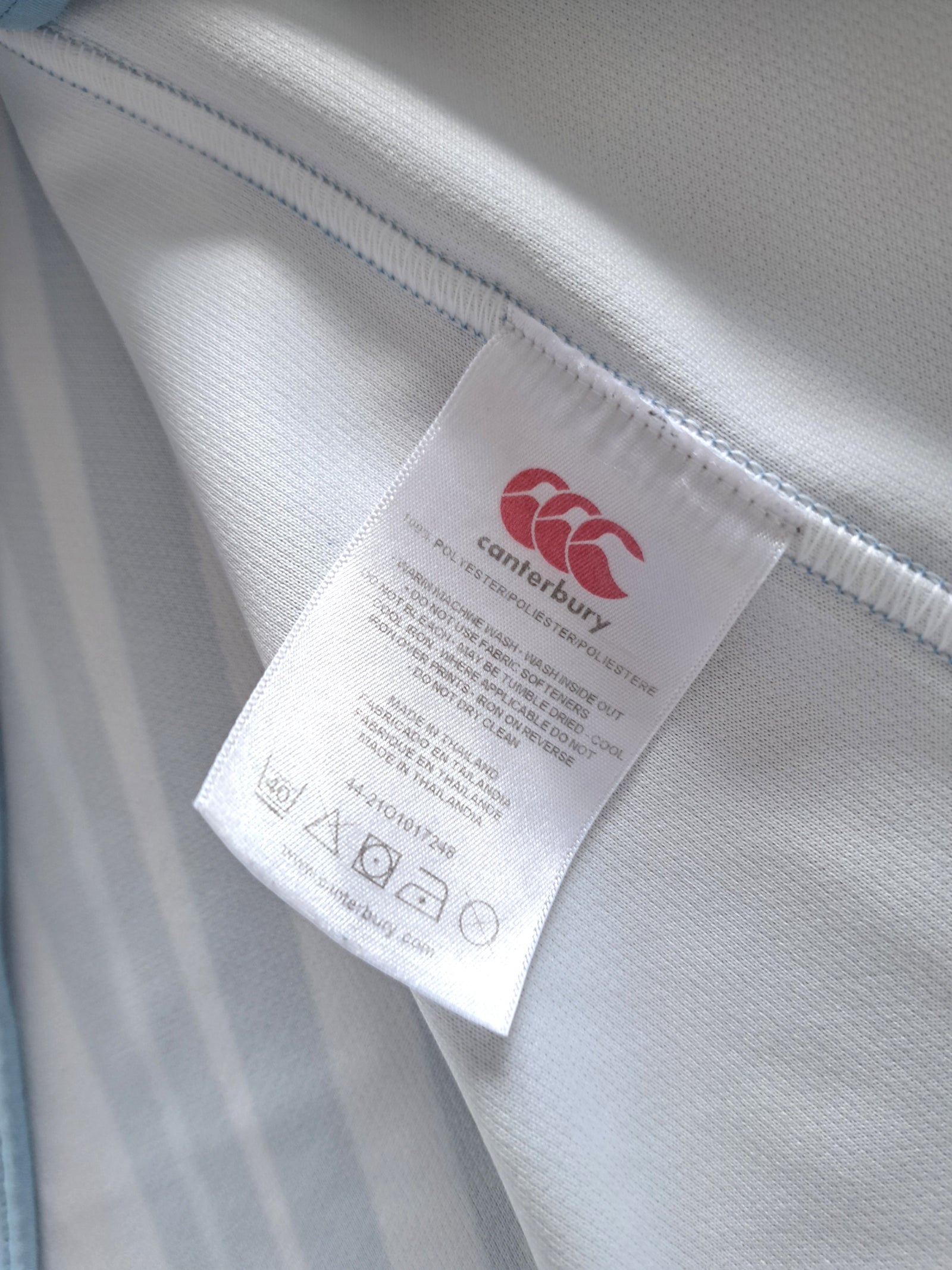 2011/12 Cardiff Blues Away Rugby Shirt (M)