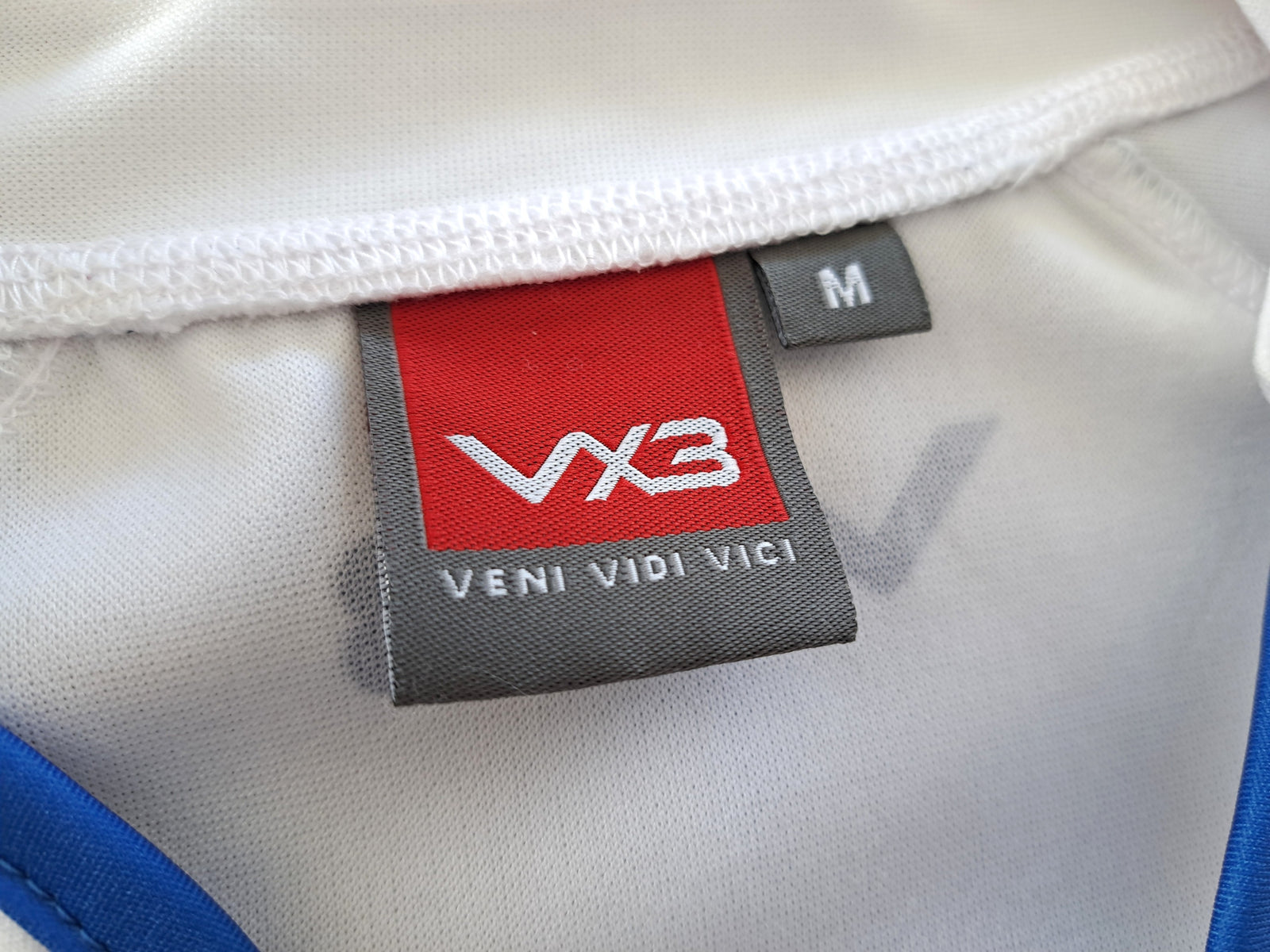 2018/19 Dragons Training Shirt (M)