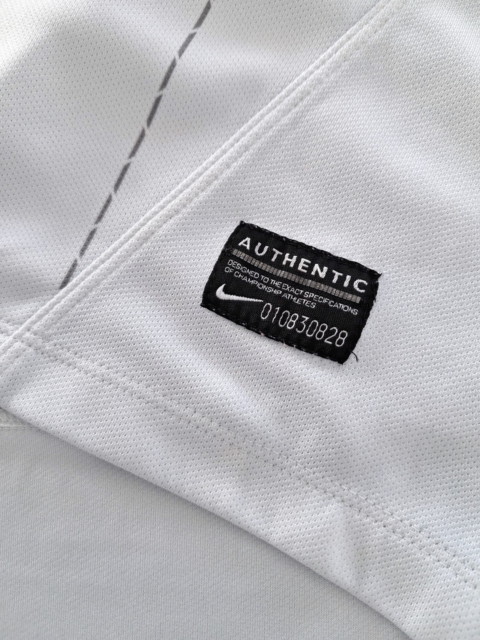 2009/10 France Away Pro-Fit Rugby Shirt (L)