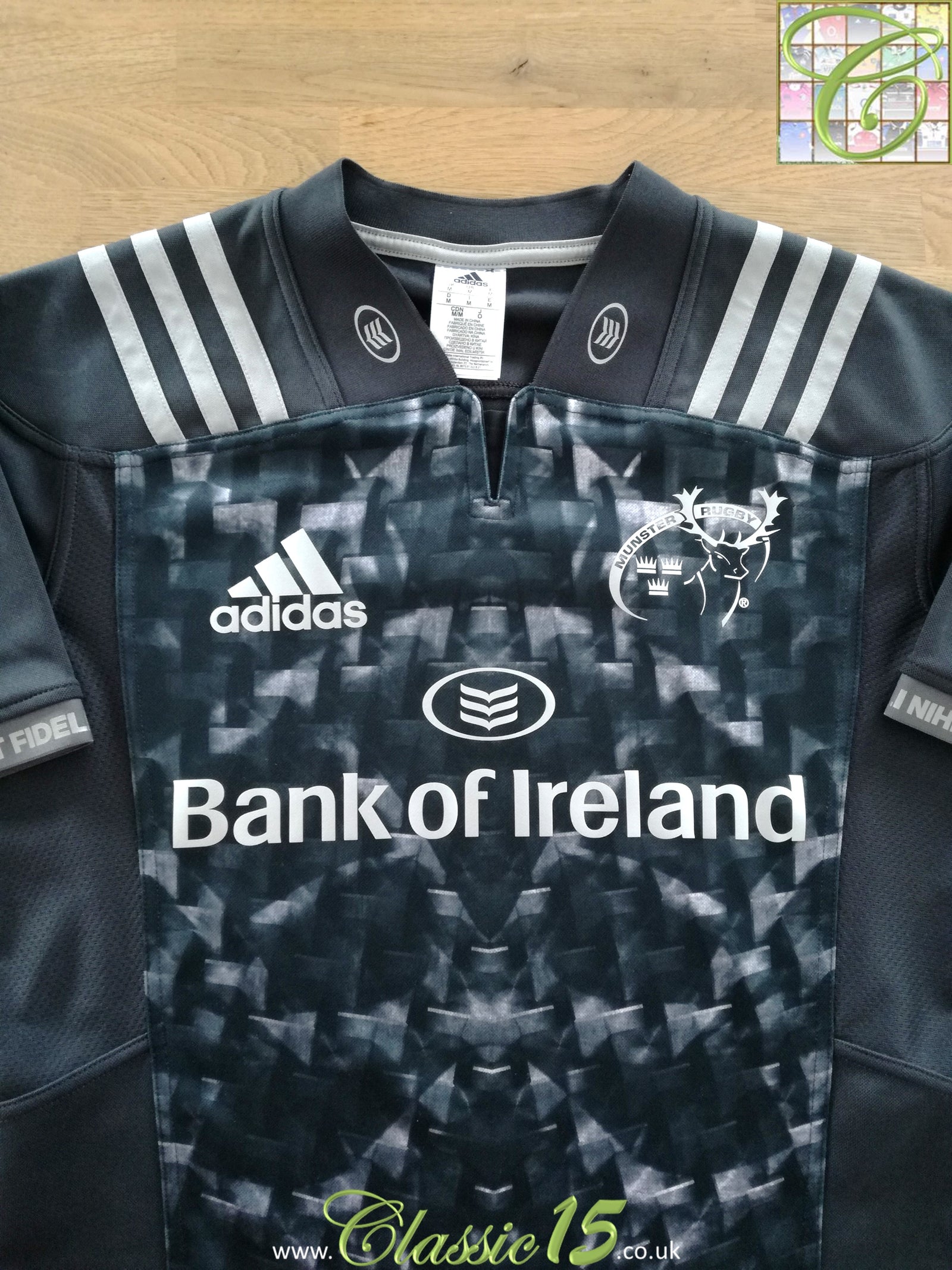2017/18 Munster Away Rugby Shirt