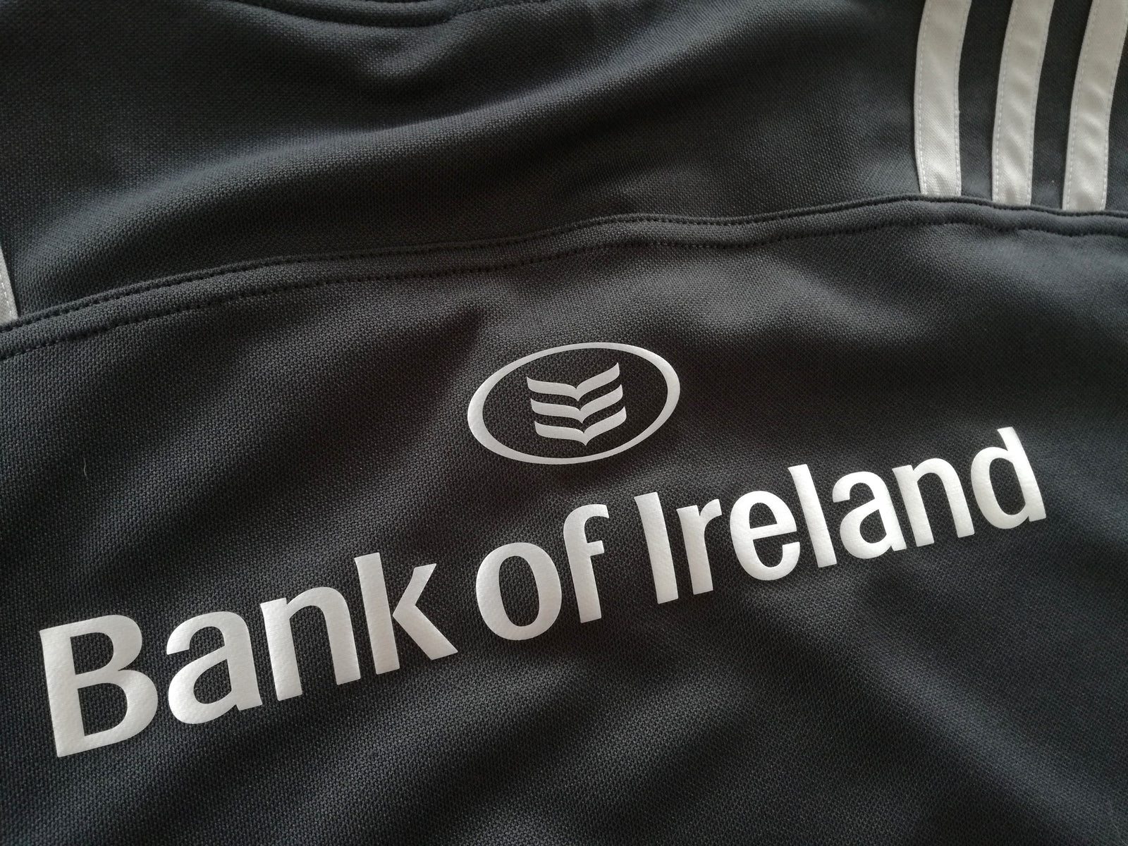 2017/18 Munster Away Rugby Shirt (M)