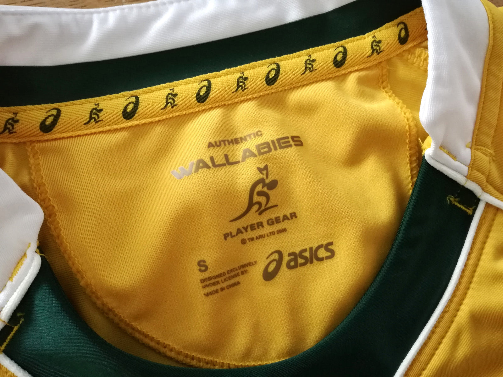 2016 Australia Home Pro-Fit Rugby Shirt (S)