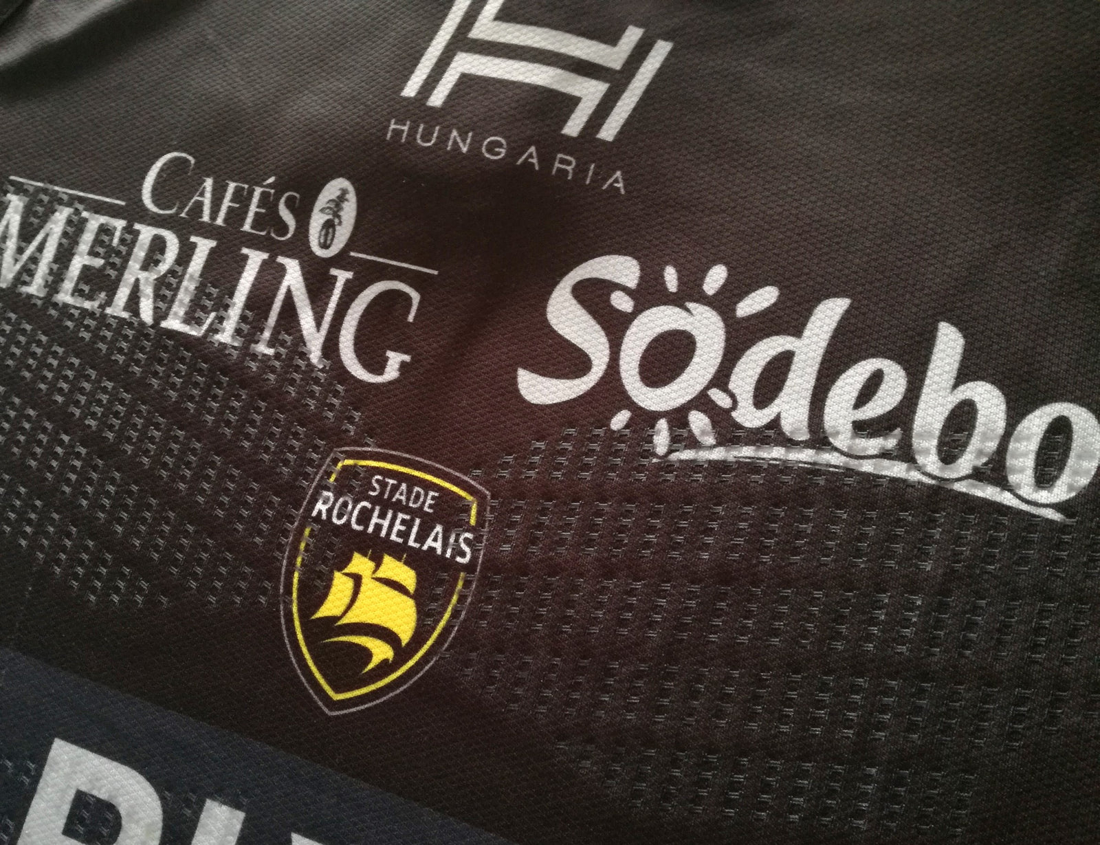 2017/18 Stade Rochelais Home Player Issue Rugby Shirt #9 (L)