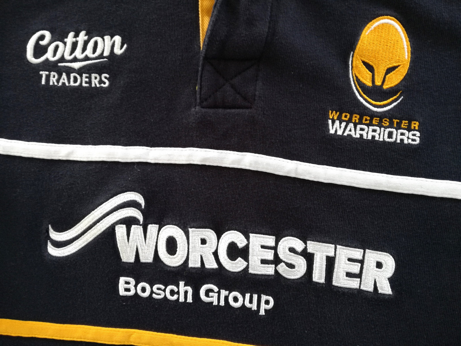 2011/12 Worcester Warriors Home Rugby Shirt. (M)