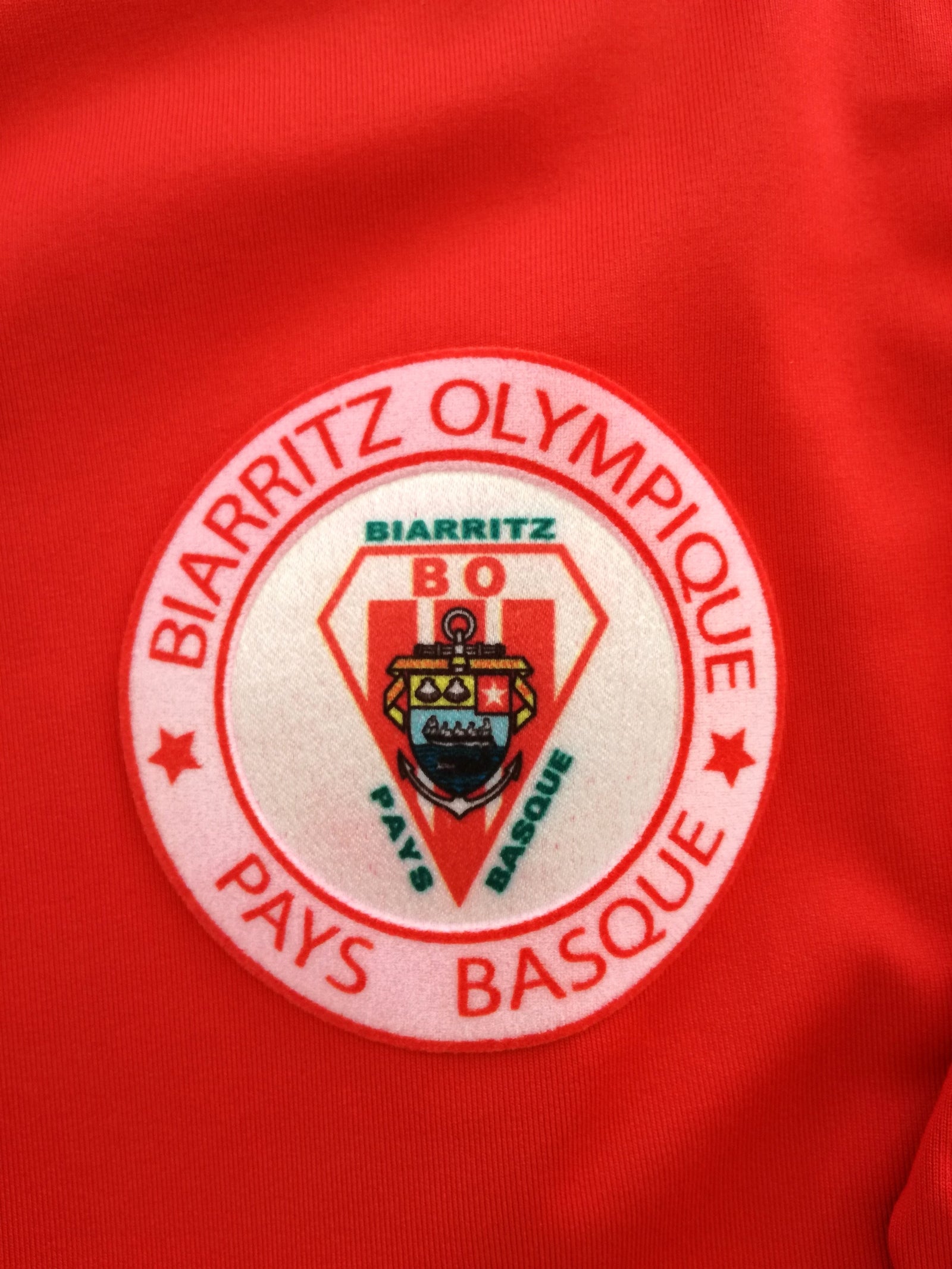 Découvrez les nouveaux maillots du Biarritz Olympique ! - Minute Sports