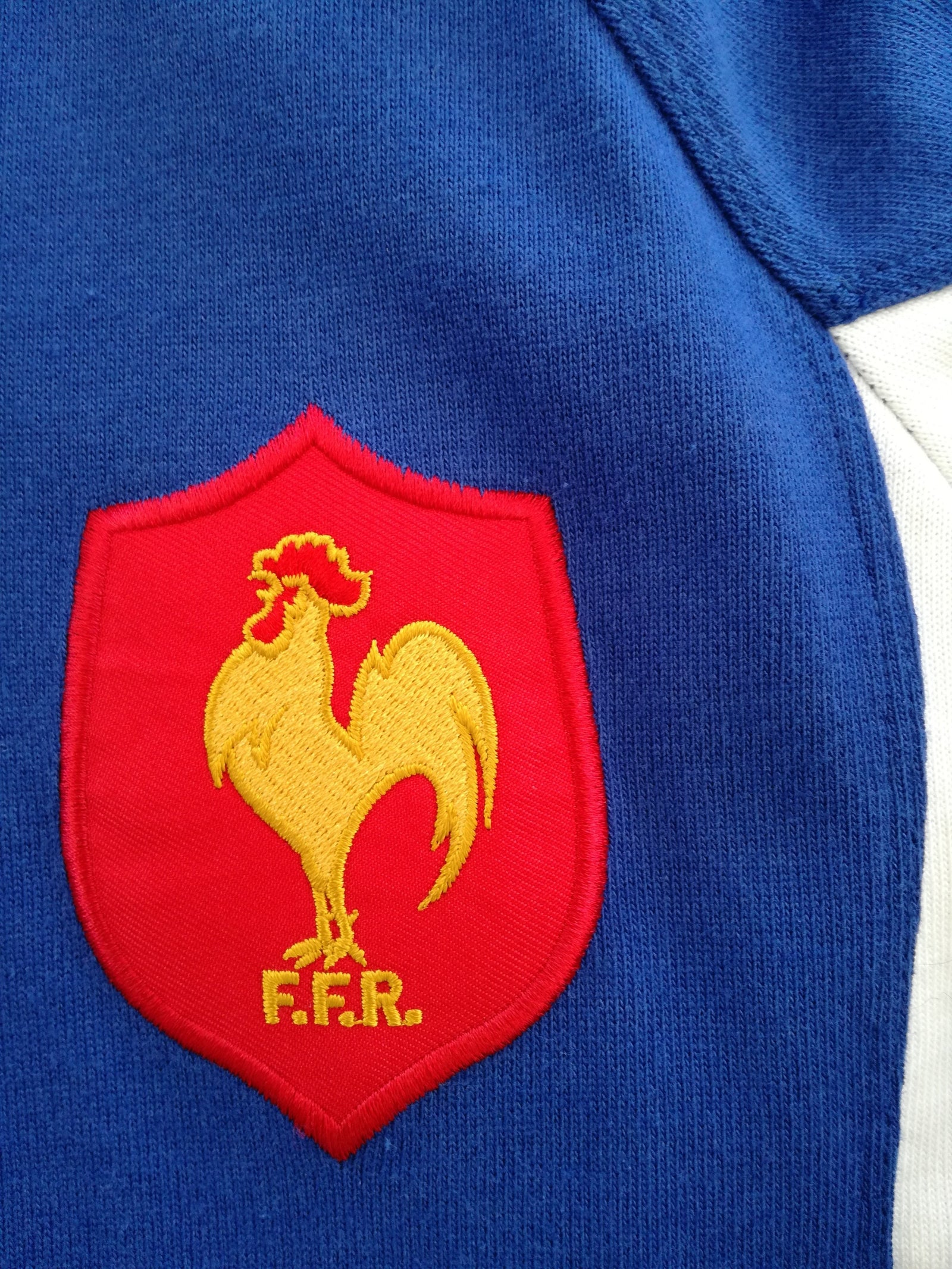 2005/06 France Home Rugby Shirt. (XL)