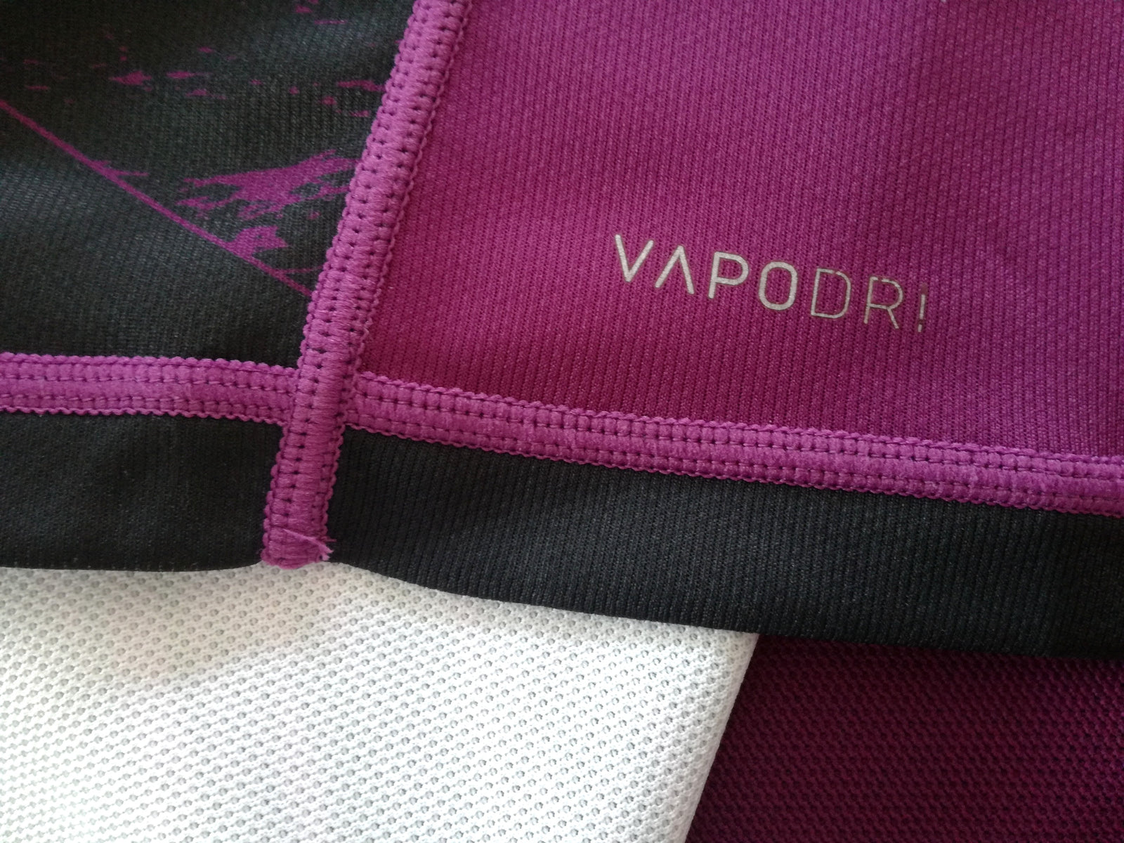 2021/22 Ireland Away Vapodri Rugby Shirt (M)