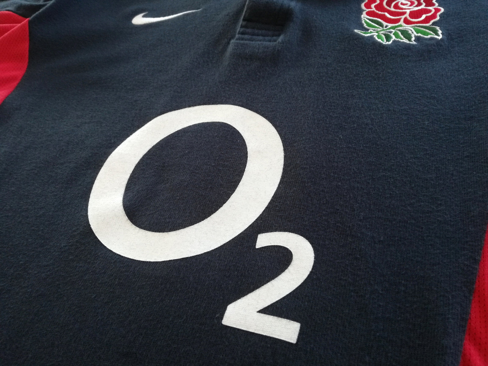 2003/04 England Away Rugby Shirt. (M)