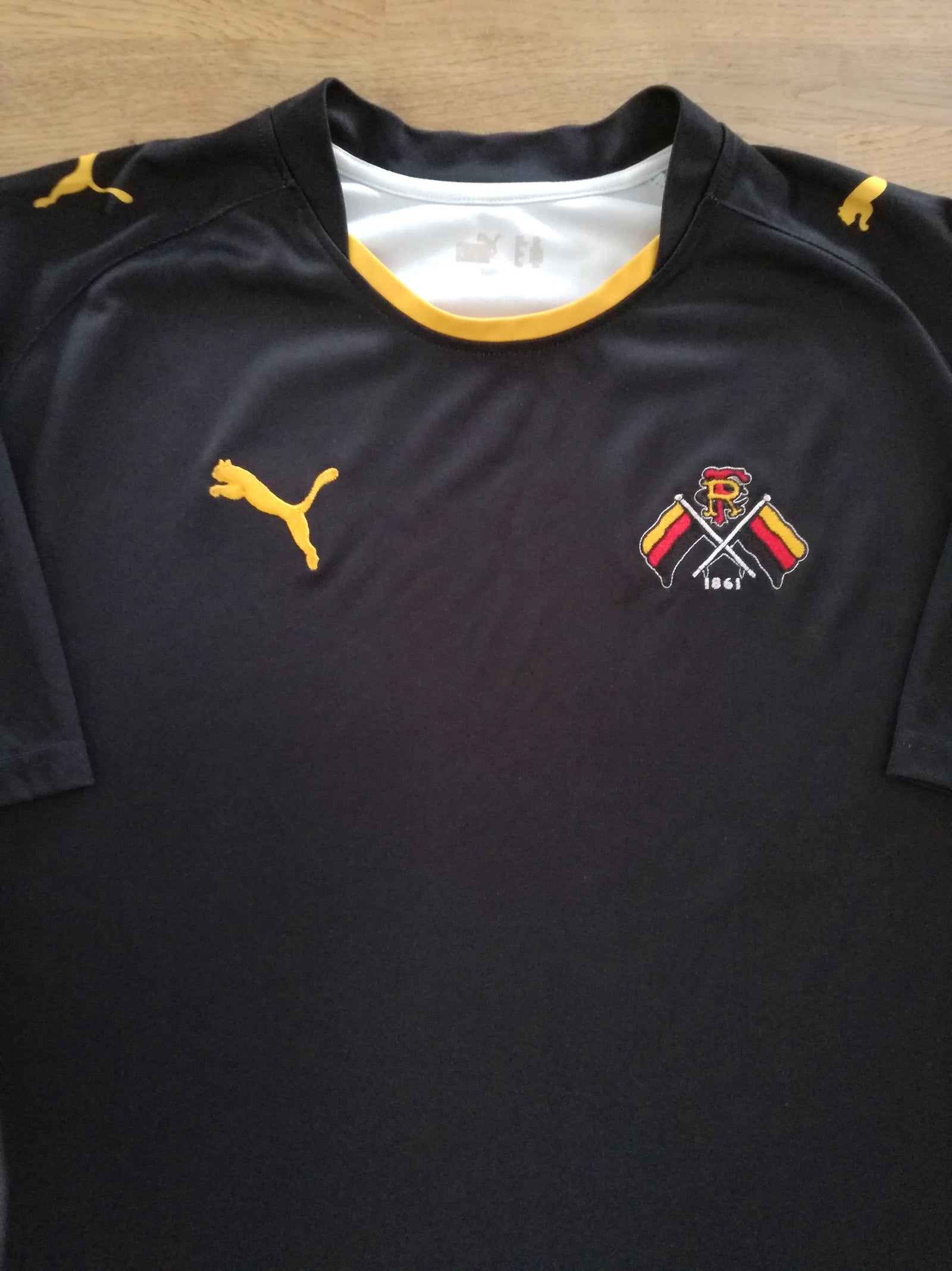 2011/12 Richmond Away Rugby Shirt #18 (L)