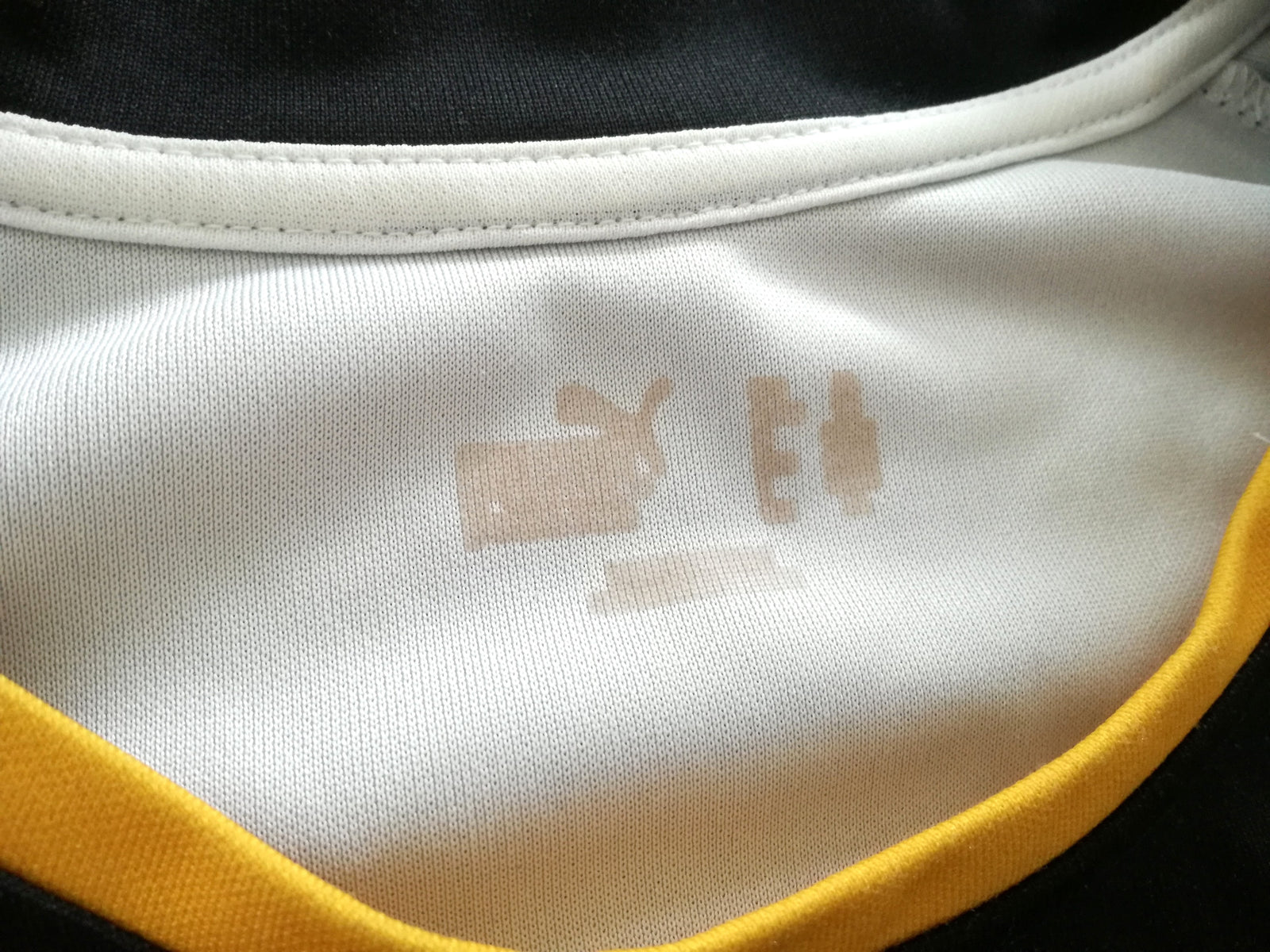 2011/12 Richmond Away Rugby Shirt #18 (L)
