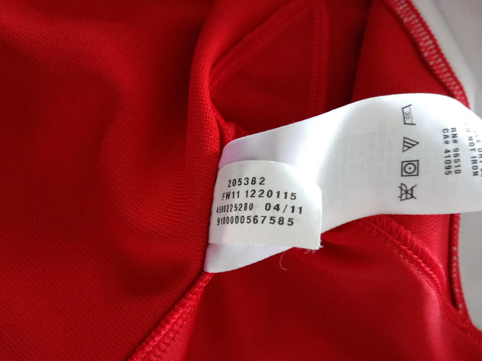 2011/12 Wales Home Rugby Shirt. (M)