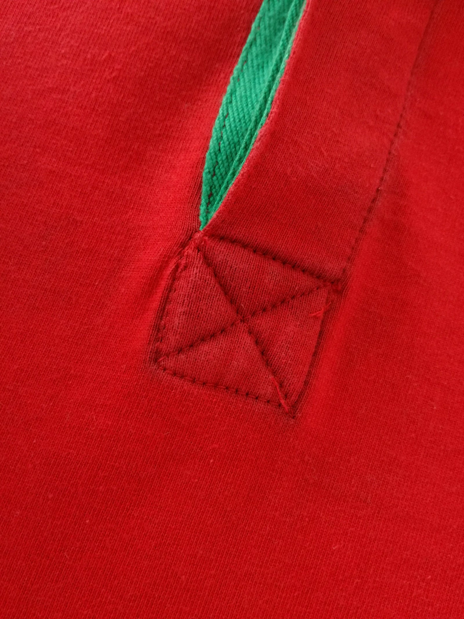 1993/94 Wales Home Rugby Shirt. (L)