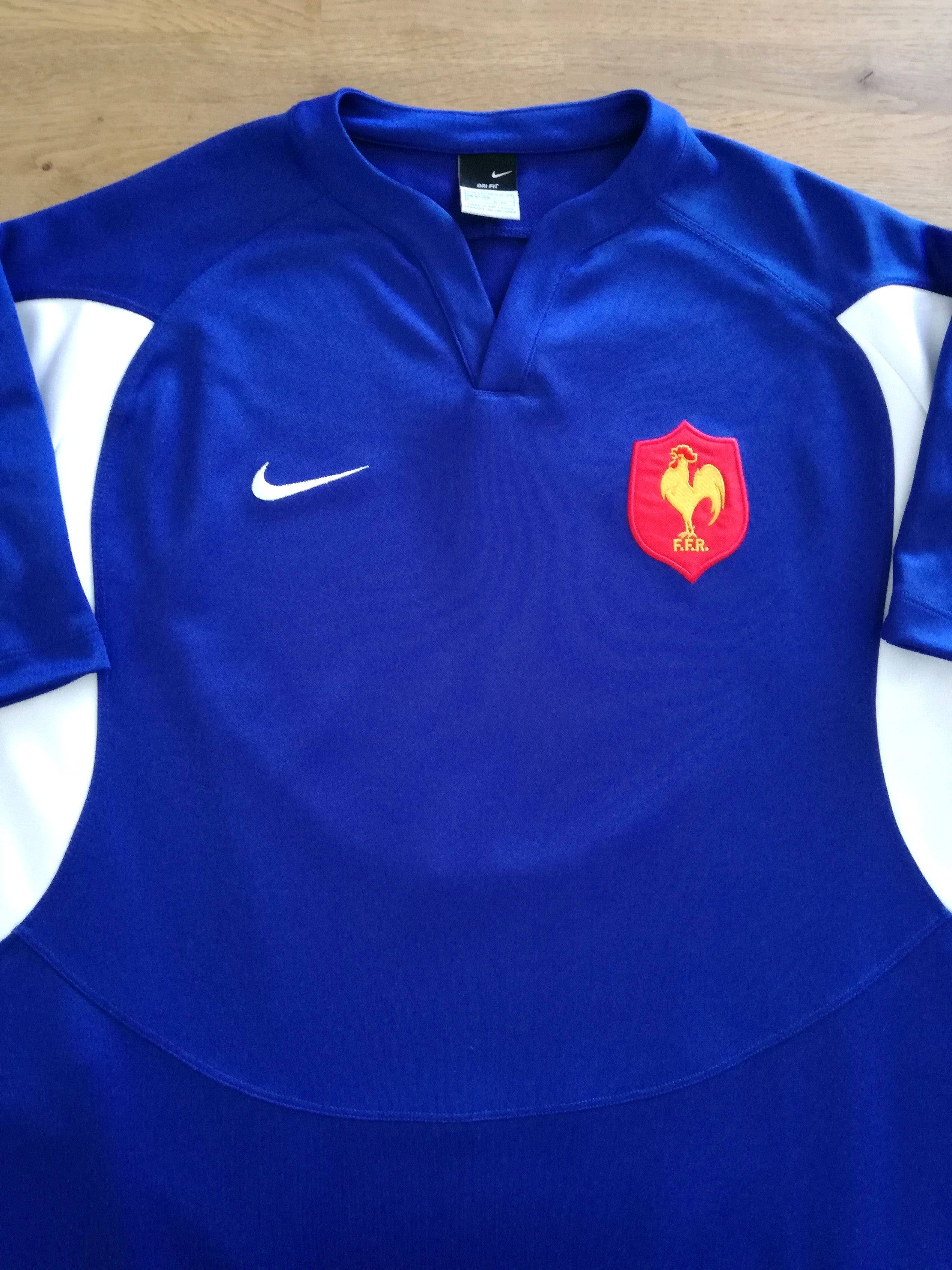 2005/06 France Home Pro-Fit Rugby Shirt