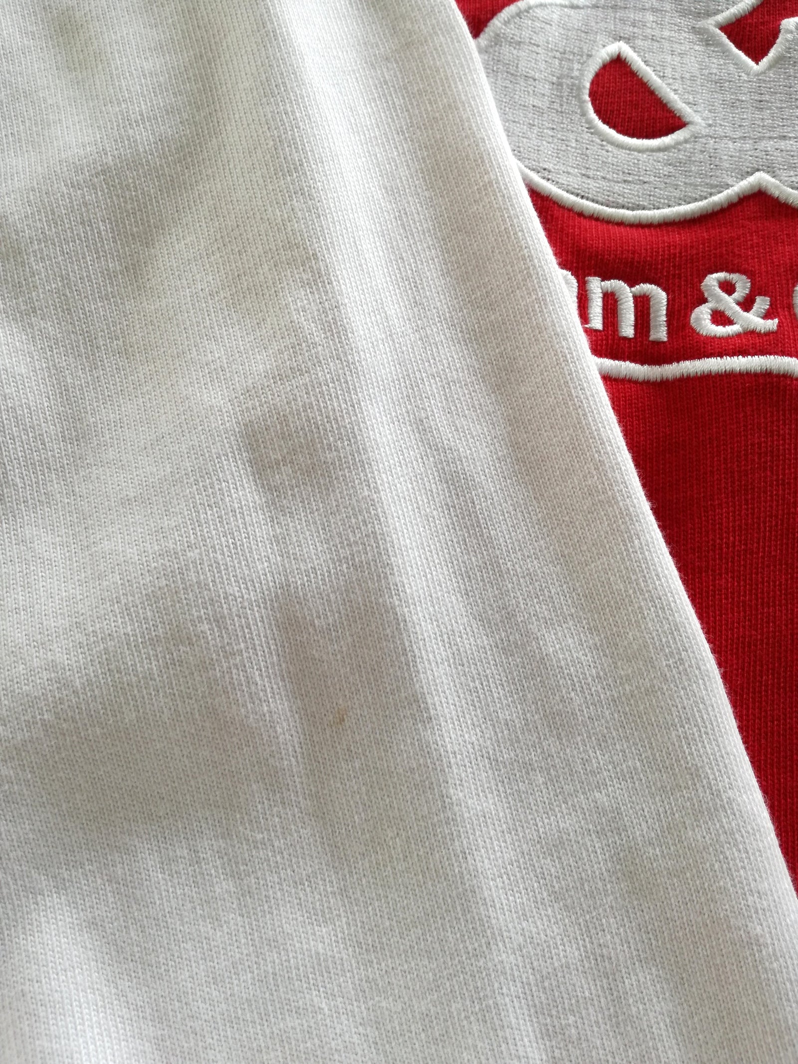 2005/06 Gloucester Home Rugby Shirt. (L)