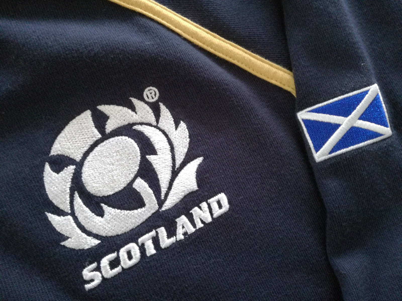 2011/12 Scotland Home Rugby Shirt. (XL)