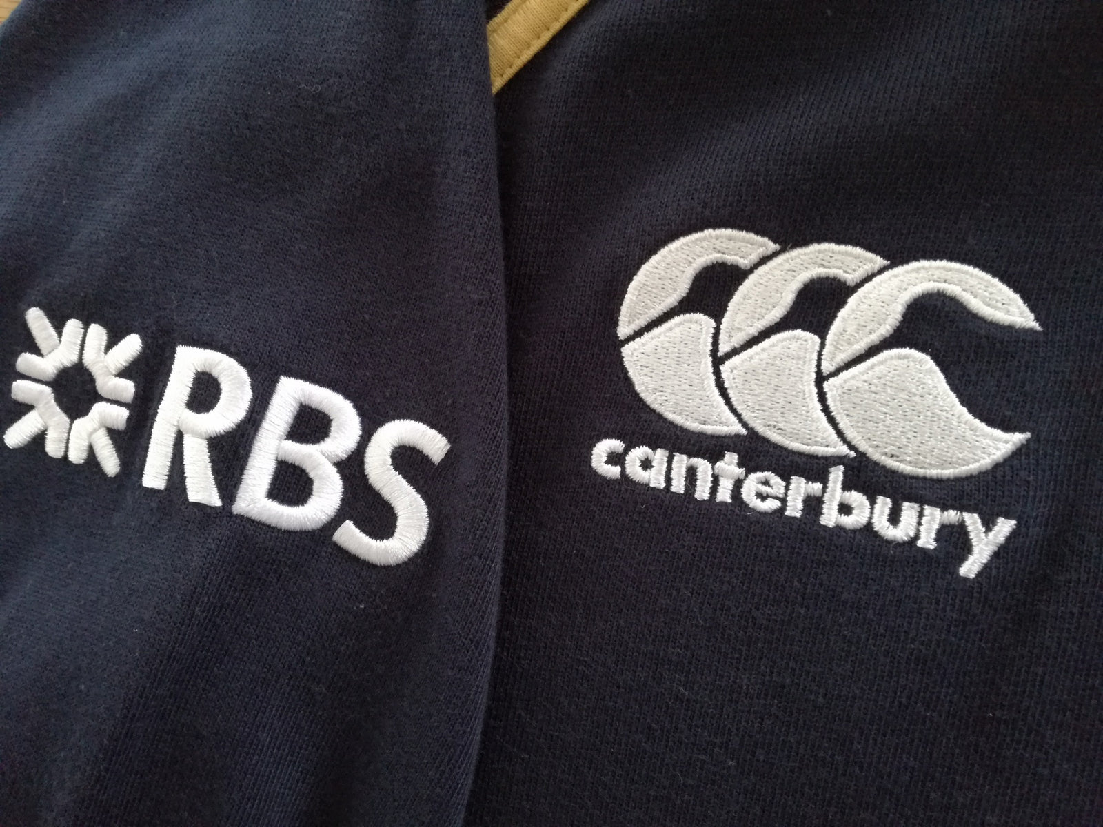 2011/12 Scotland Home Rugby Shirt. (XL)
