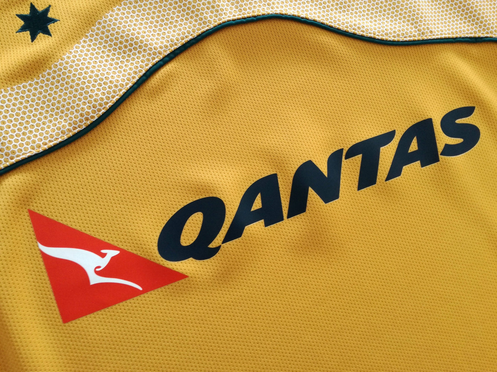 2007/08 Australia Home Pro-Fit Rugby Shirt (XXL) *BNWT*