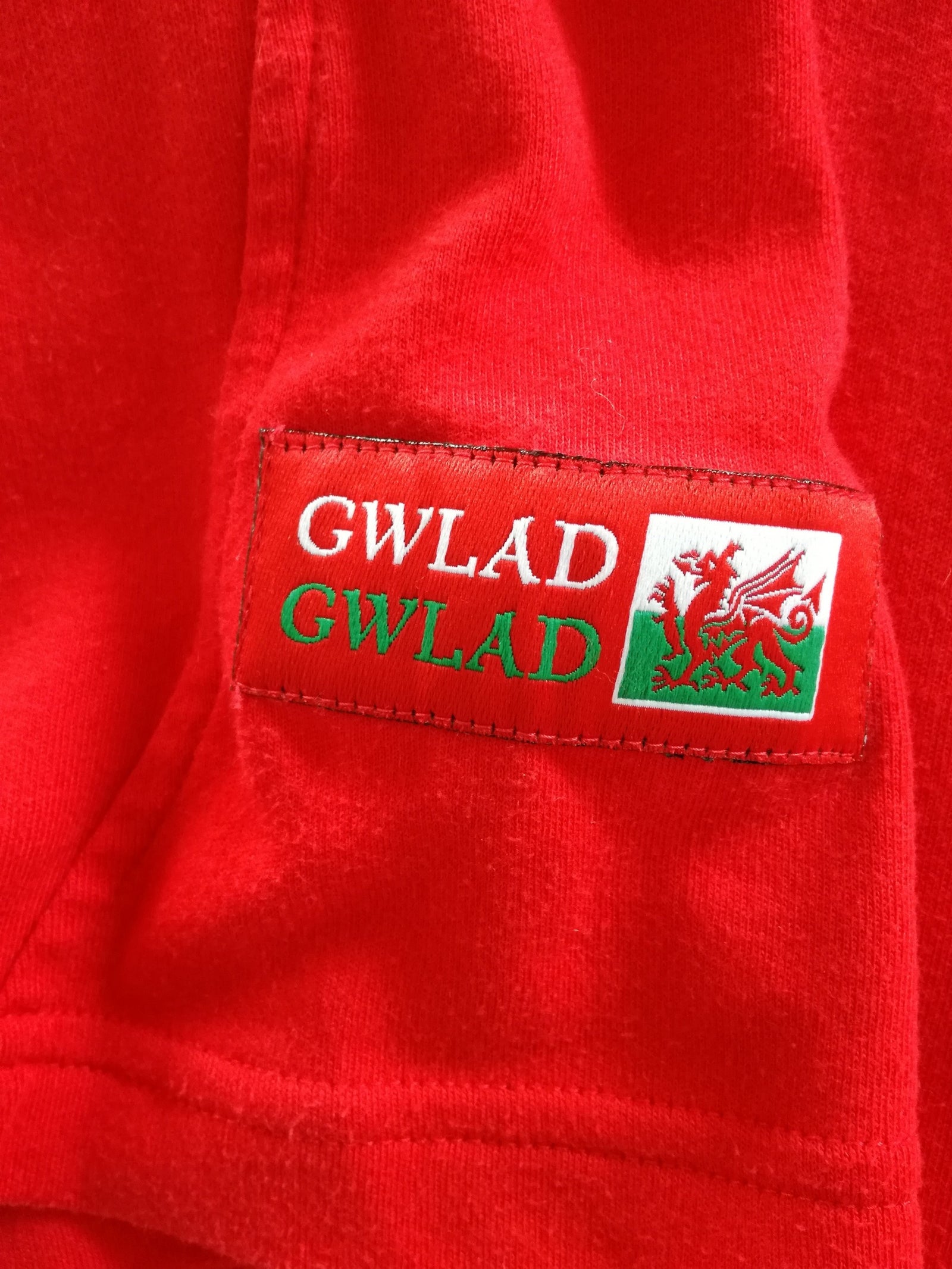 2006/07 Wales Home Rugby Shirt (M)