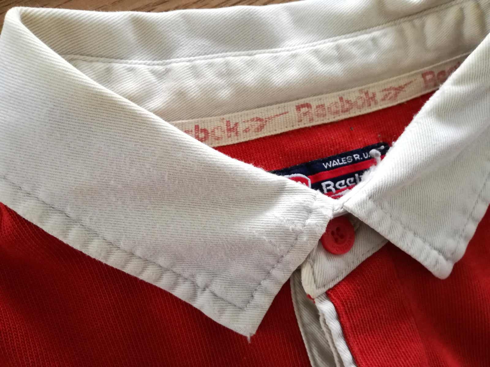 1996/97 Wales Home Rugby Shirt. (L)