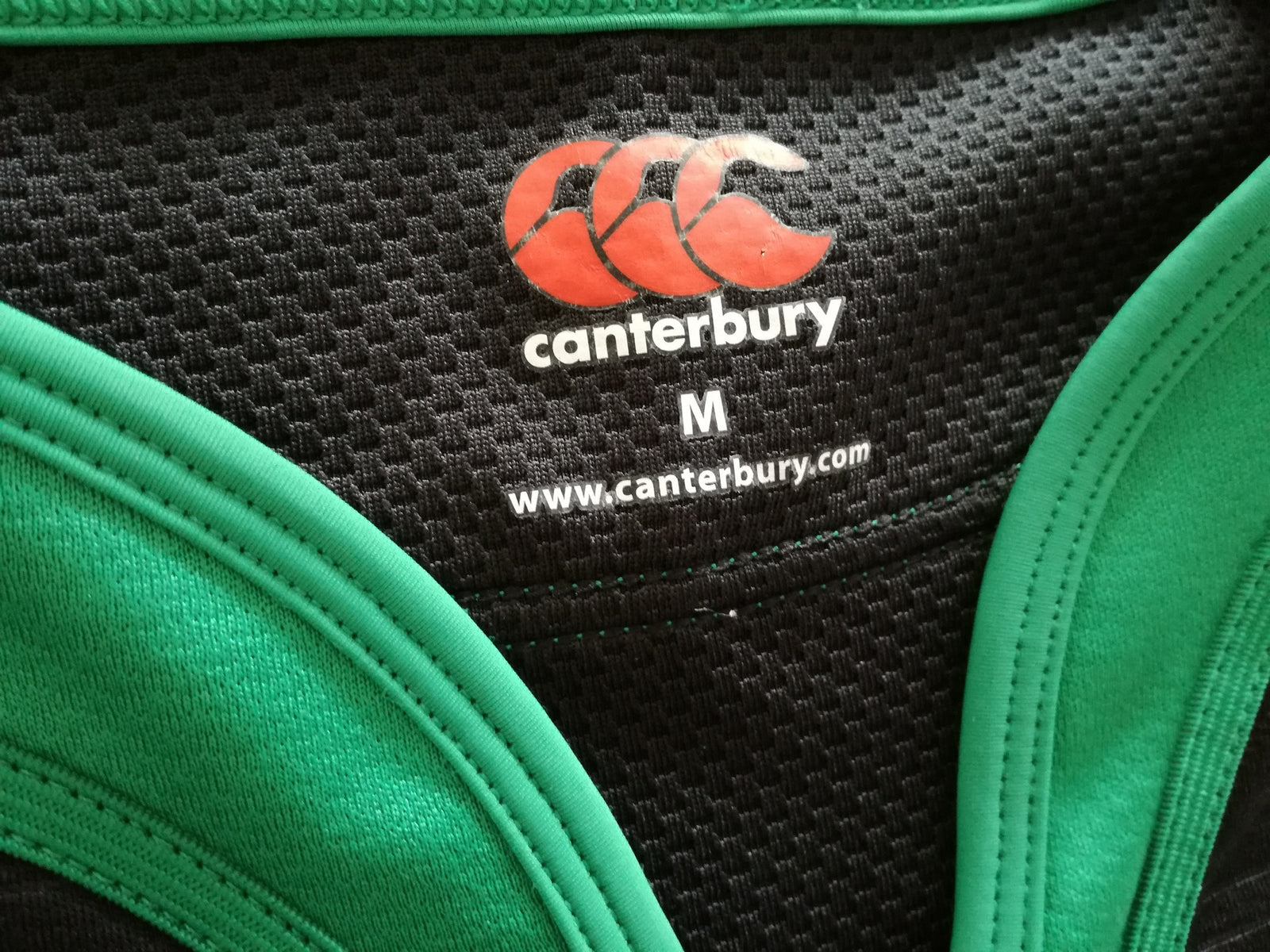 2015/16 Ireland Away Vapodri Rugby Shirt (M)