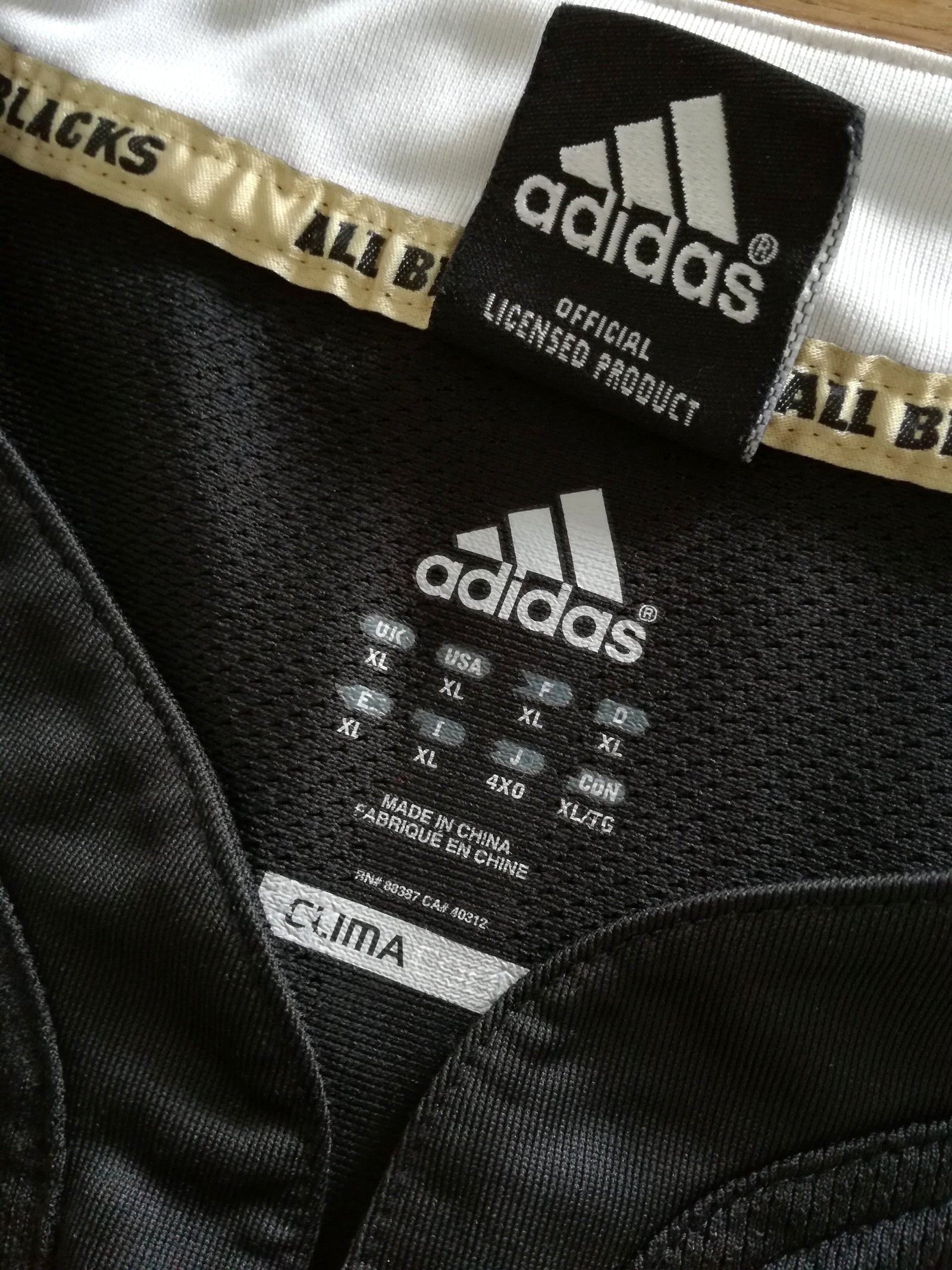 2011 New Zealand Home Rugby Shirt. (XL)