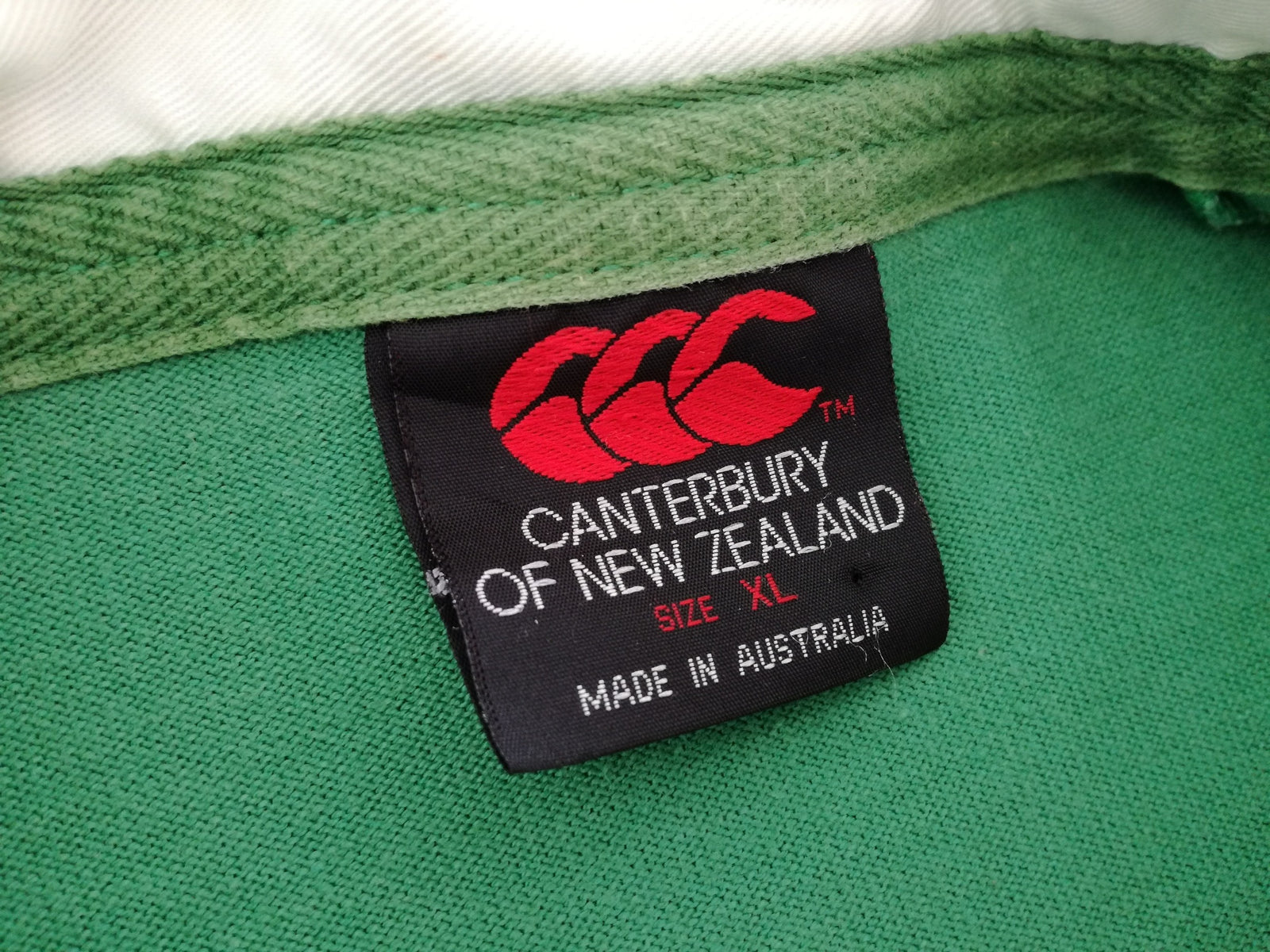 2000/01 Ireland Home Rugby Shirt. (M)