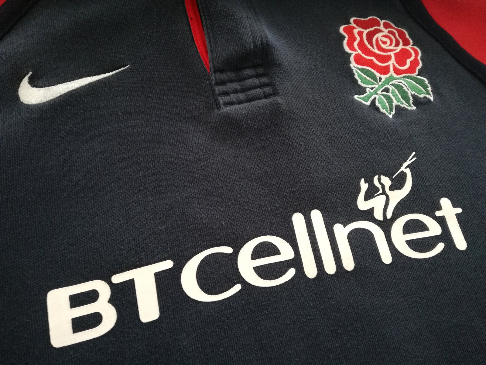 2001/02 England Away Rugby Shirt. (S)