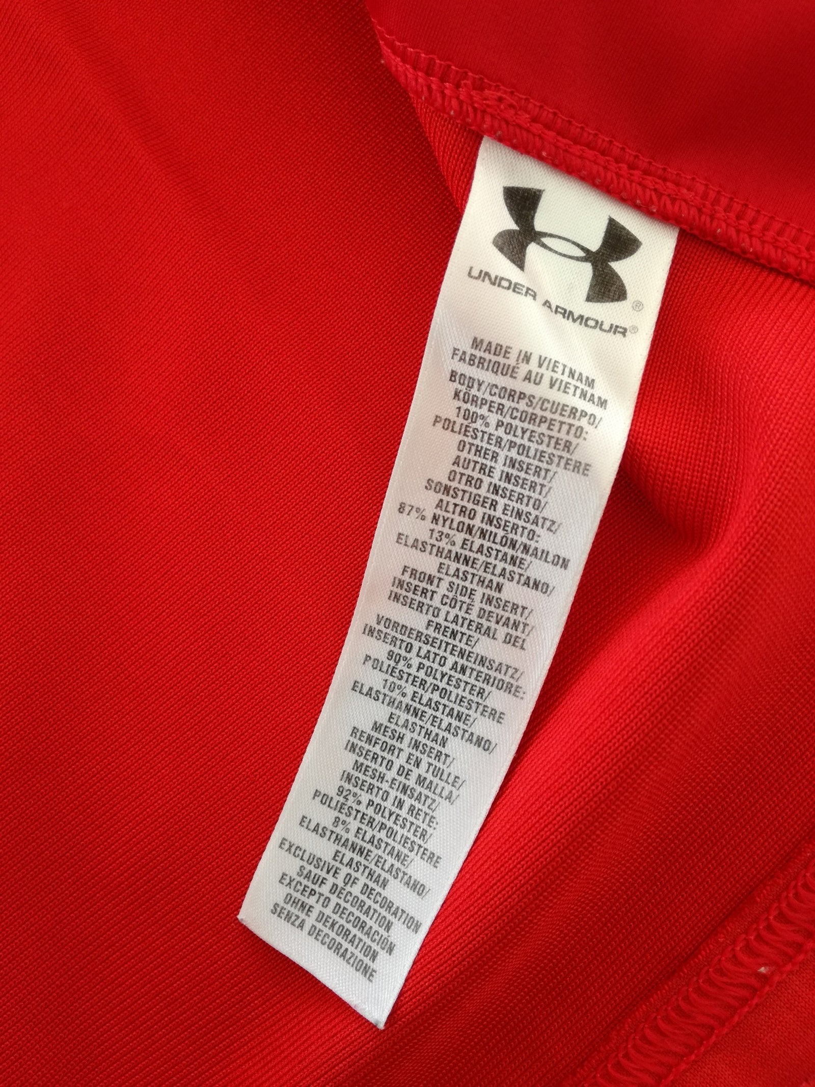 2011/12 Wales Home Rugby Shirt. (M)