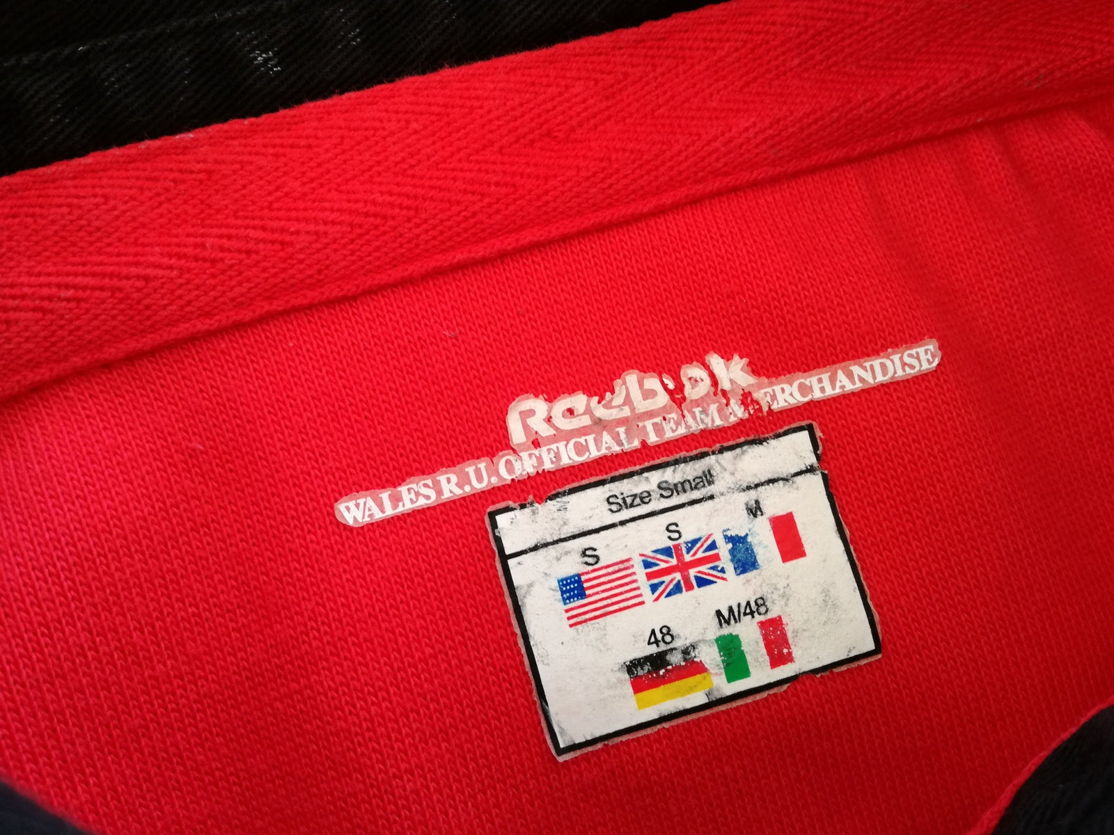 2002/03 Wales Home Rugby Shirt. (S)