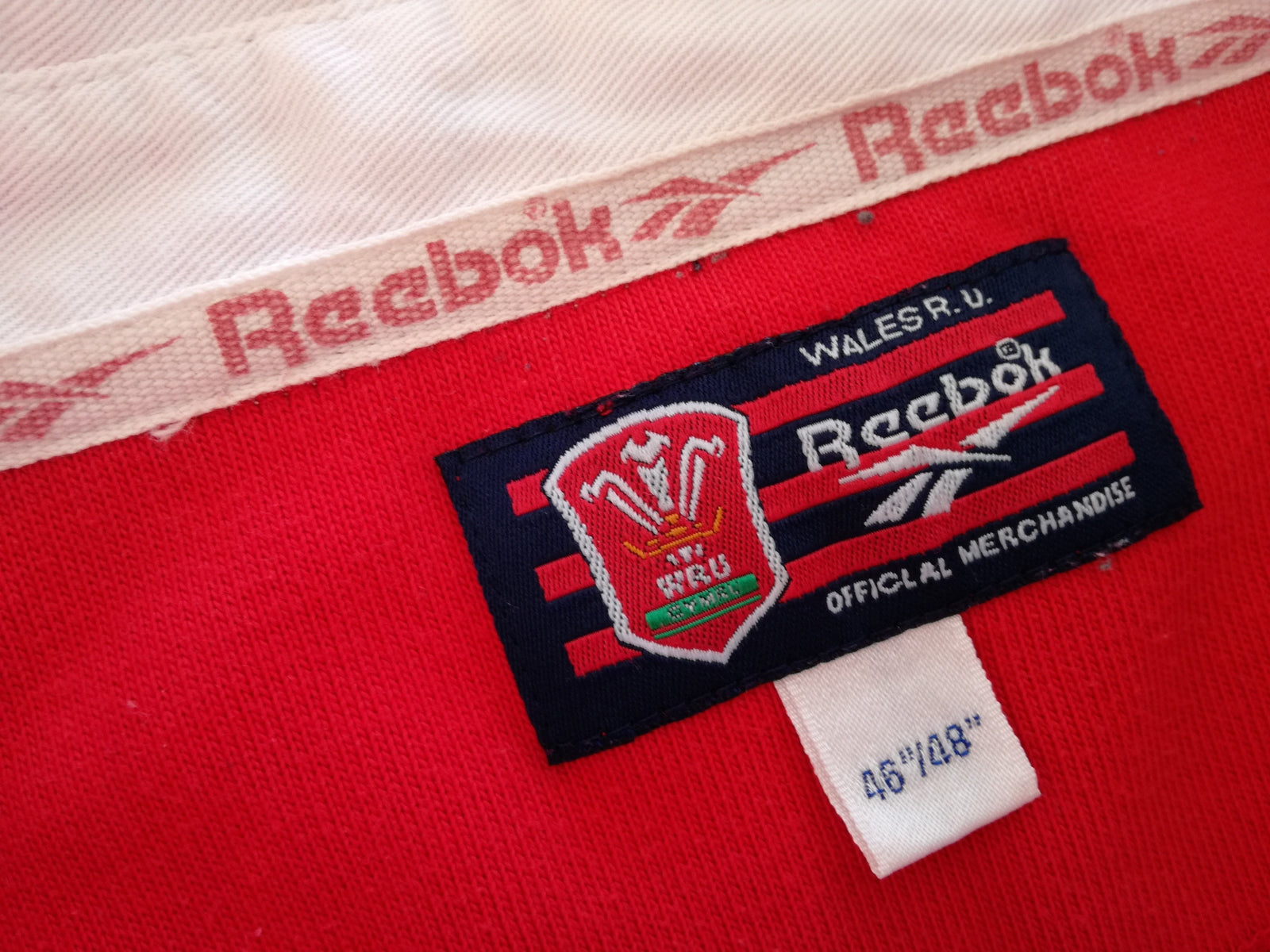 1996/97 Wales Home Rugby Shirt. (XL)