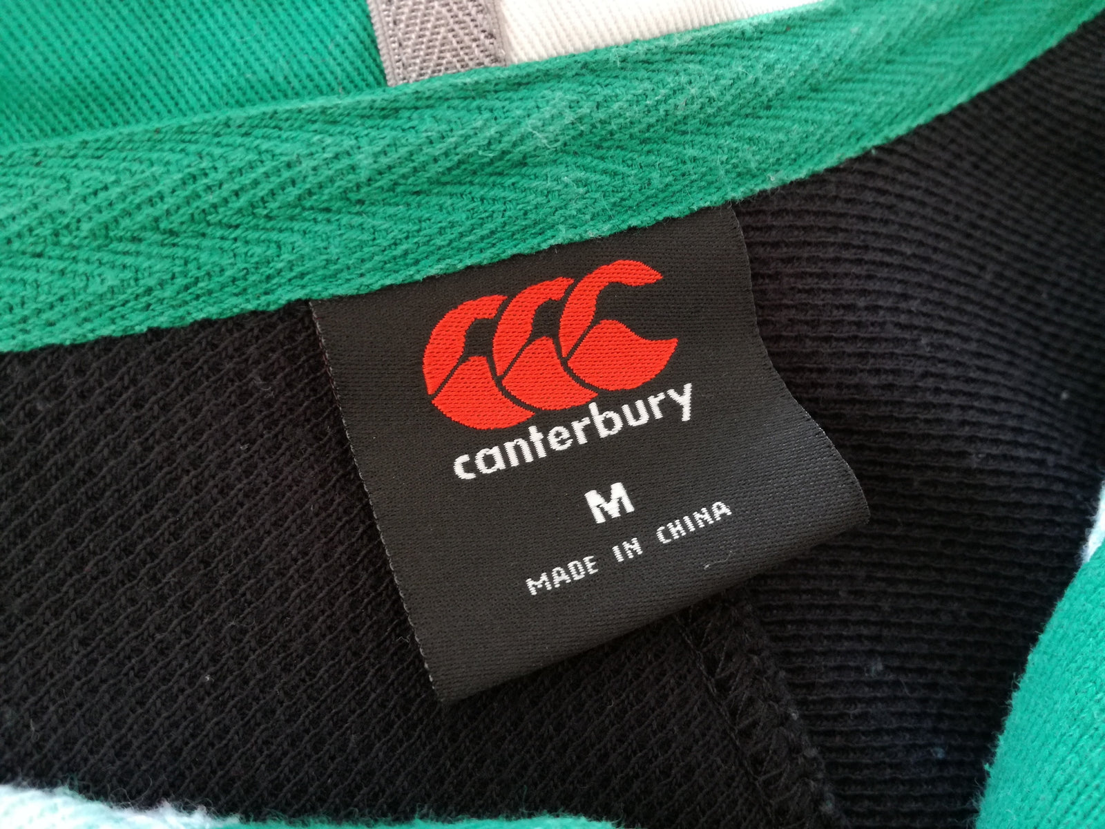 2019/20 Ireland Away Rugby Shirt. (M)