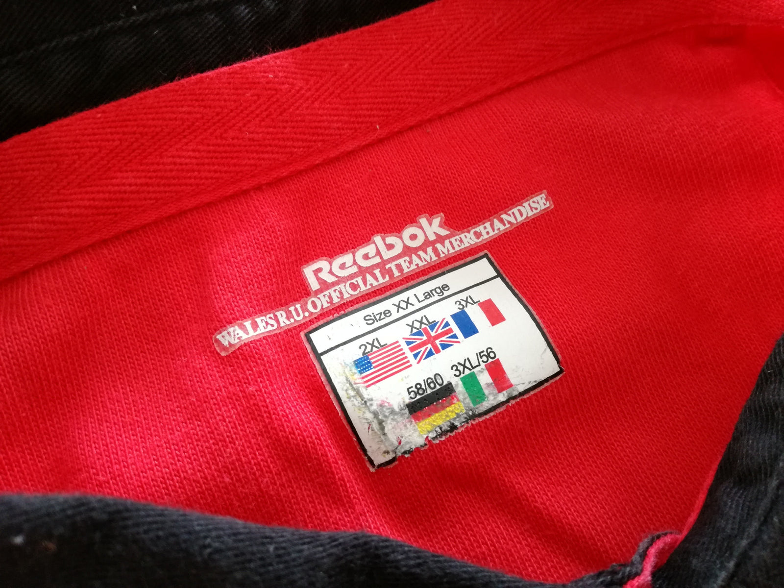 2002/03 Wales Home Rugby Shirt. (XXL)