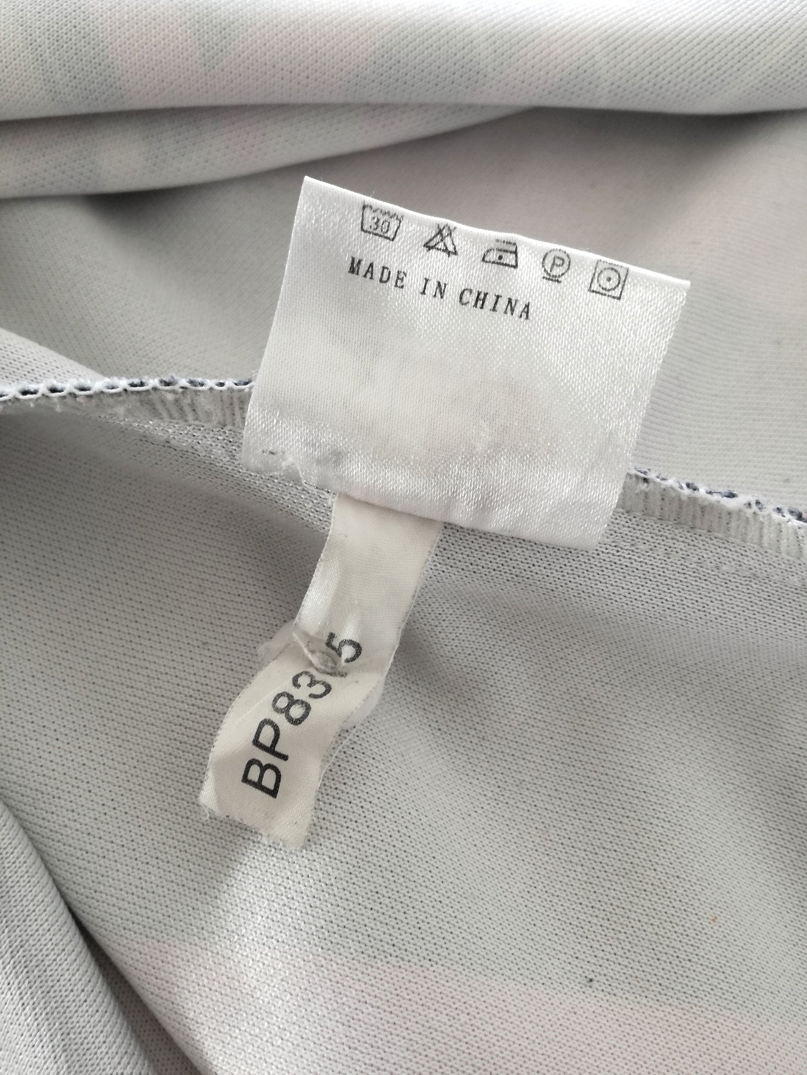 2010/11 Newport Gwent Dragons Home Rugby Shirt (XL)