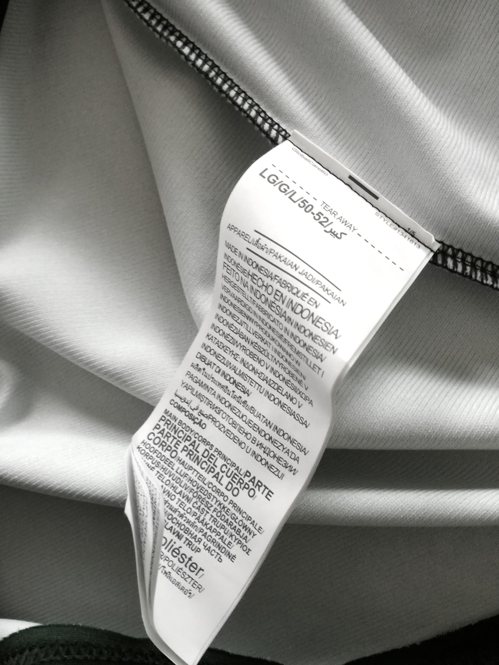 2019 Wales Away World Cup Rugby Shirt (L) *BNWT*