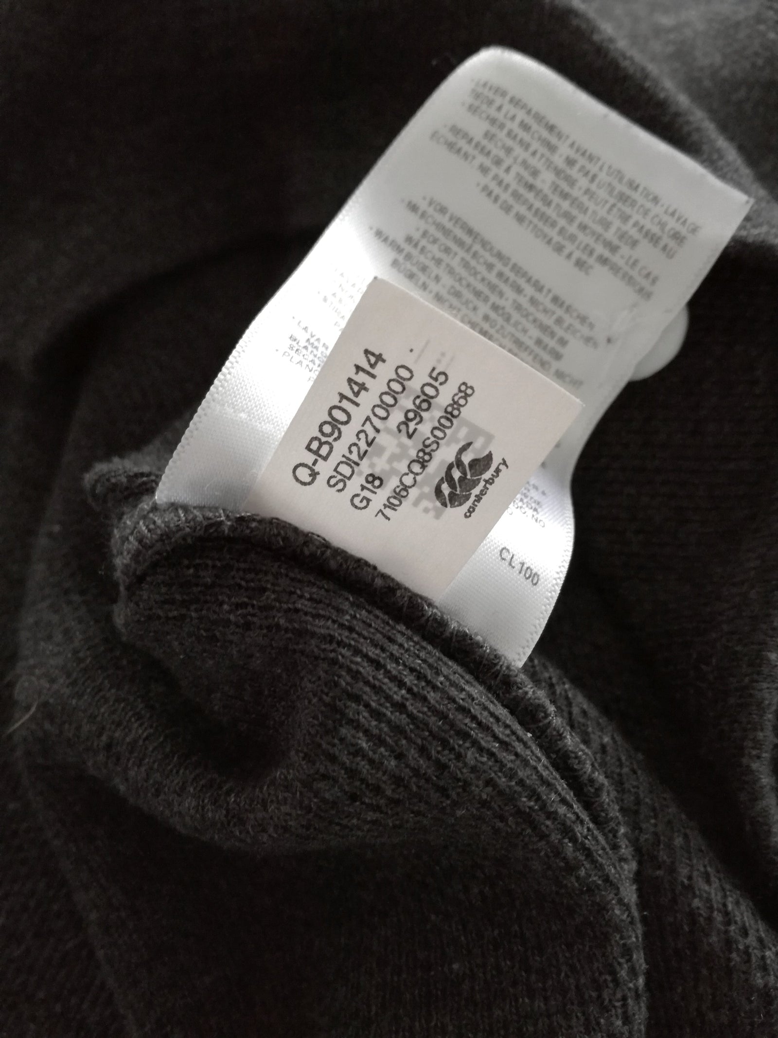 2018/19 England Away Rugby Shirt. (L)