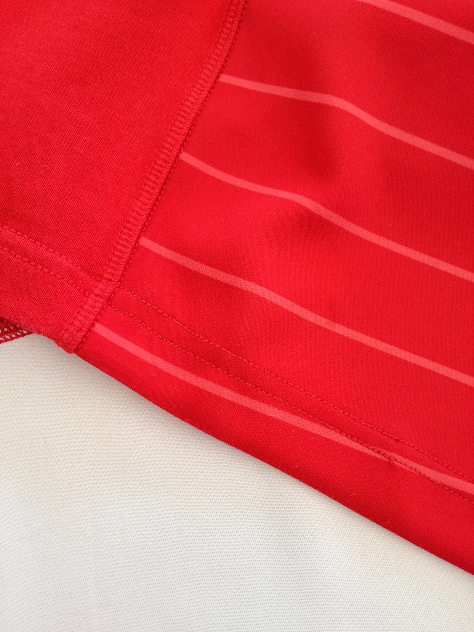 2021/22 Wales Home Rugby Shirt. (XL)