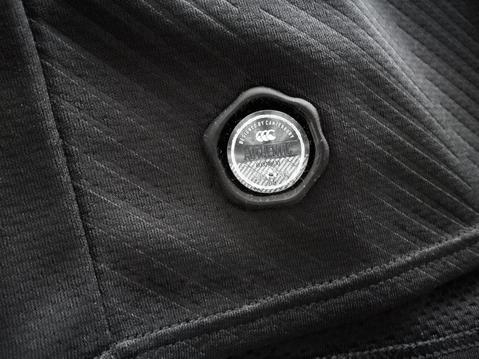 2015/16 Ireland Away Vapodri Rugby Shirt (XL)