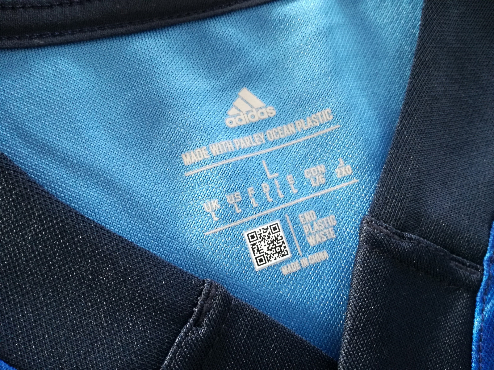 2022 Blues Home Rugby Shirt (L)