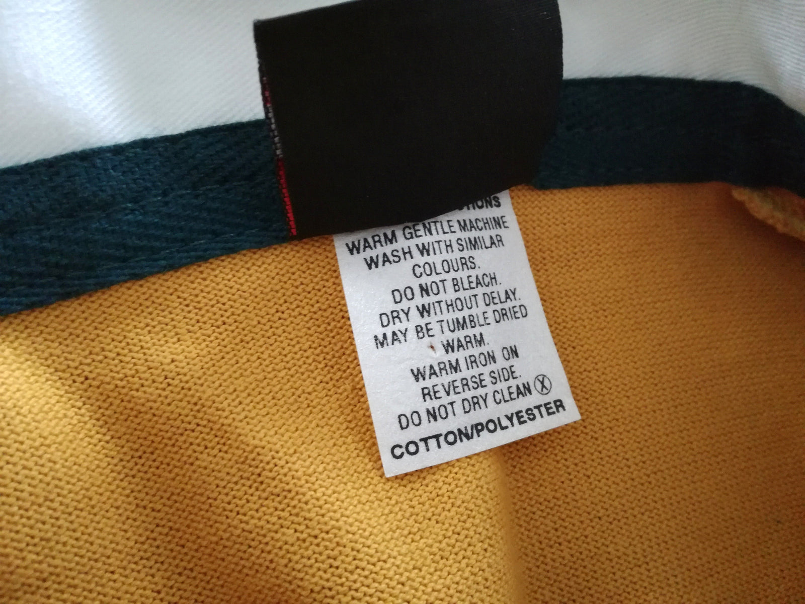 2000 Australia Home Rugby Shirt. (S)