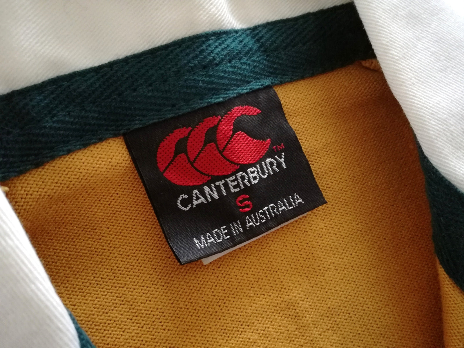 2000 Australia Home Rugby Shirt. (S)