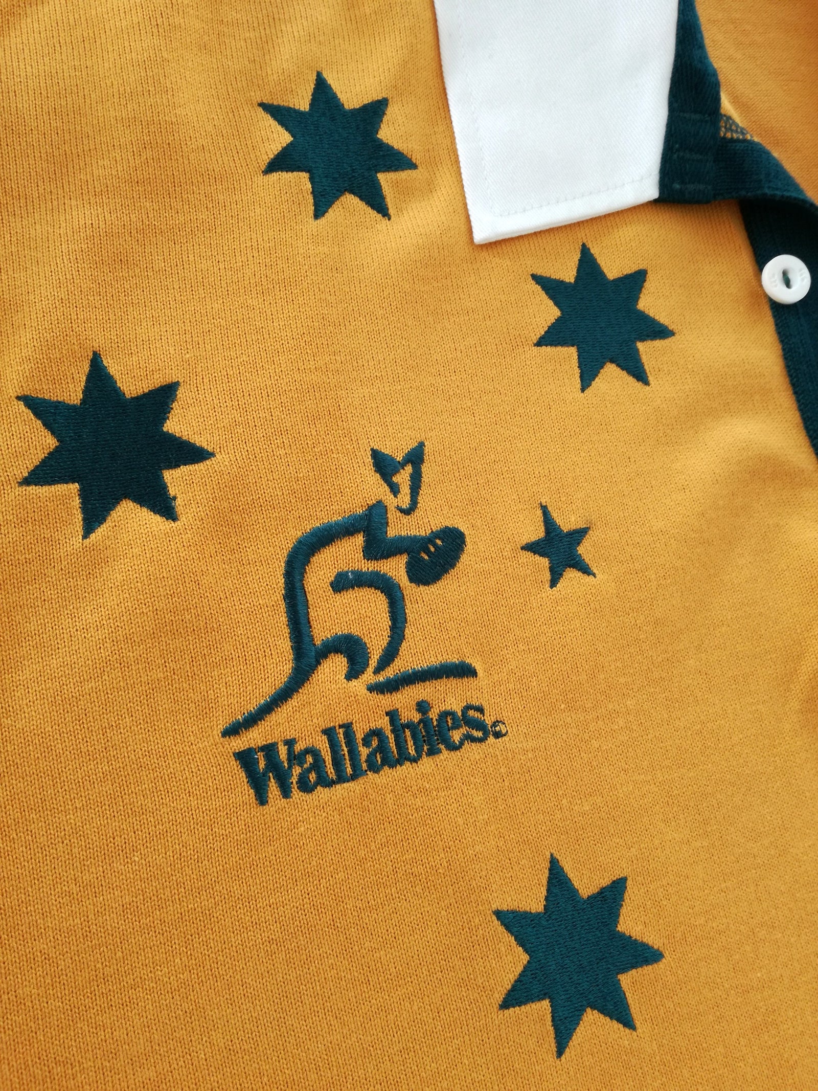 2000 Australia Home Rugby Shirt. (S)