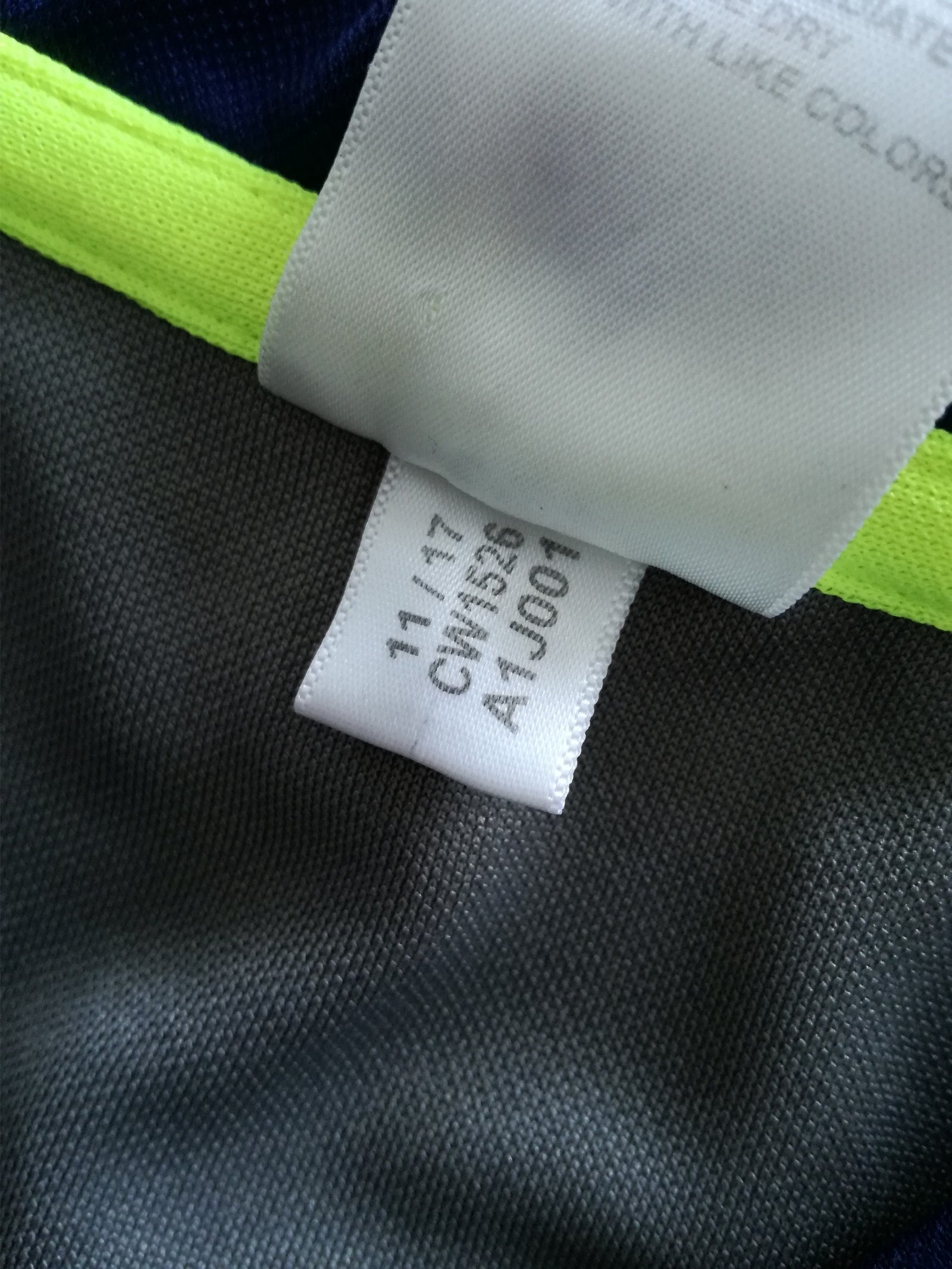 2018 Highlanders Training Shirt (XXL)