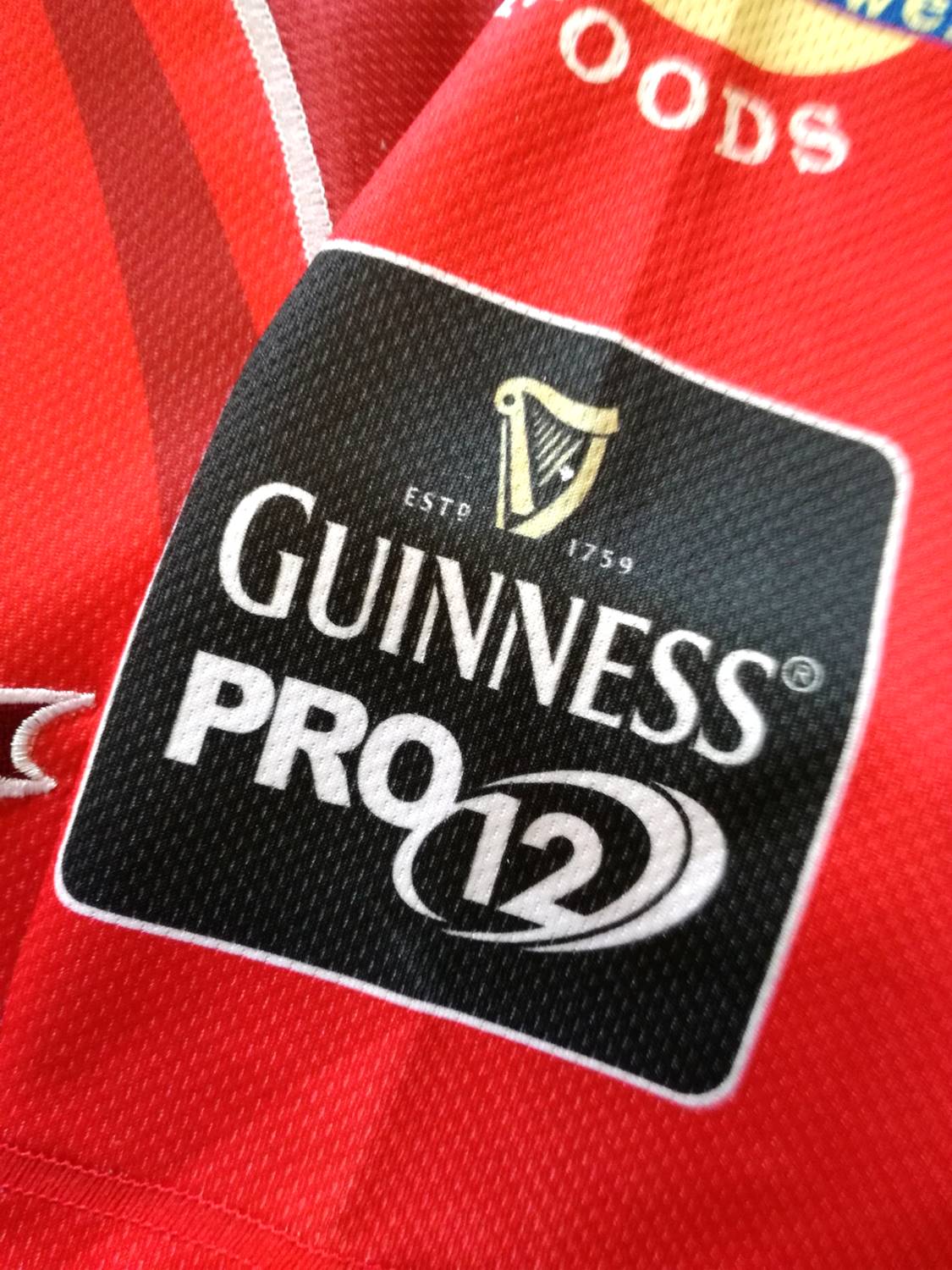 2015/16 Scarlets Home Pro12 Rugby Shirt (S)