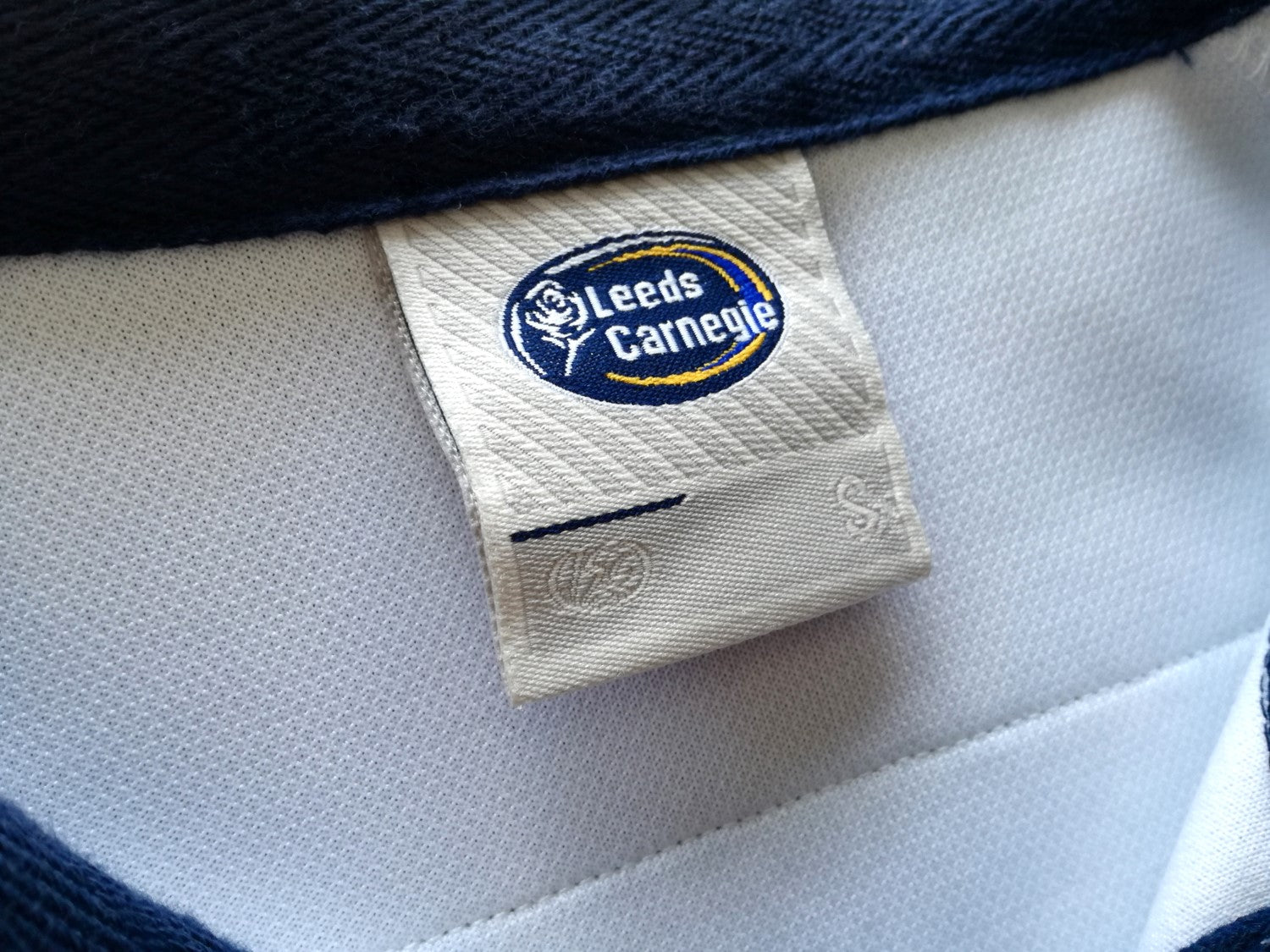 2010/11 Leeds Carnegie Away Rugby Shirt (S)