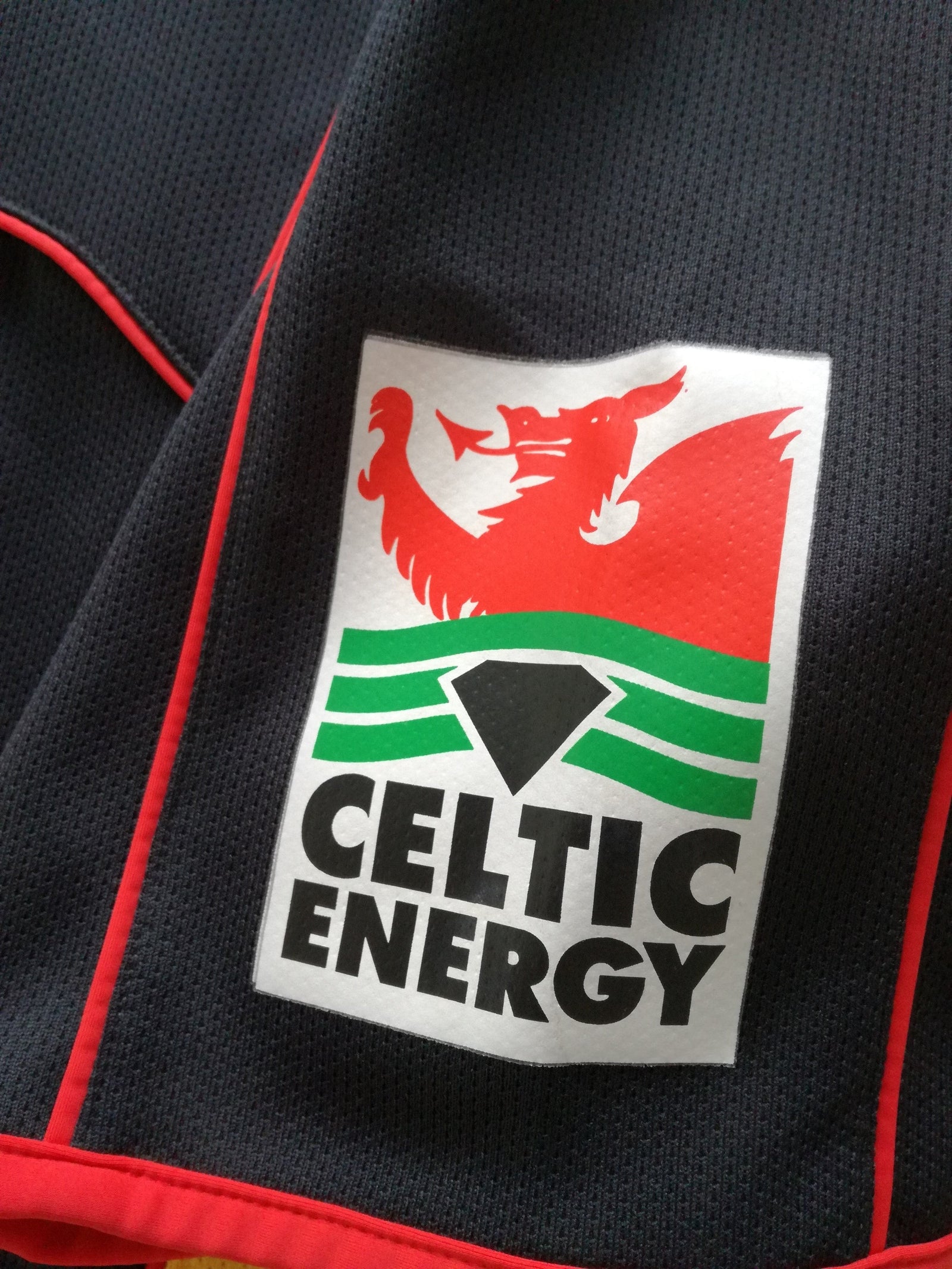 2008/09 Newport Gwent Dragons Home Rugby Shirt (S)