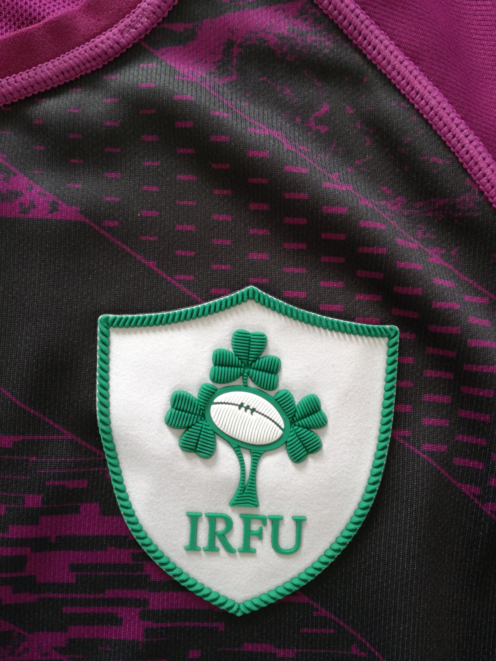 2021/22 Ireland Away Vapodri Rugby Shirt (M)