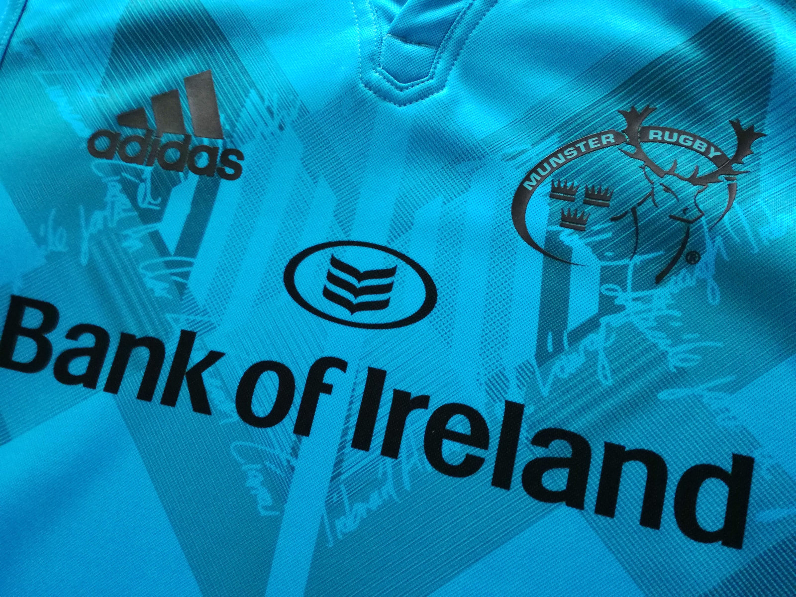 2015/16 Munster Rugby Training Shirt (S)